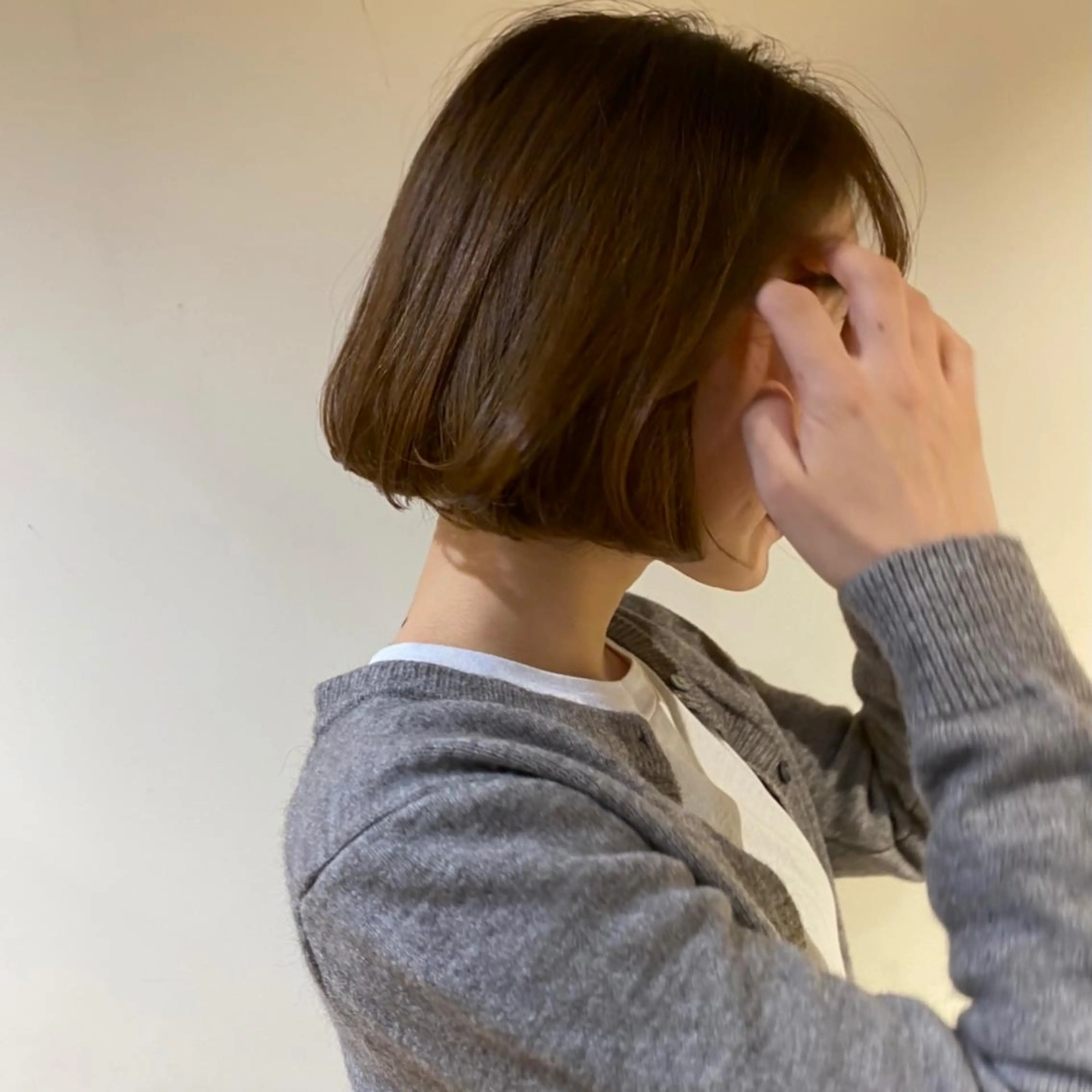 ショート ボブ io濱川 遥のヘアスタイル