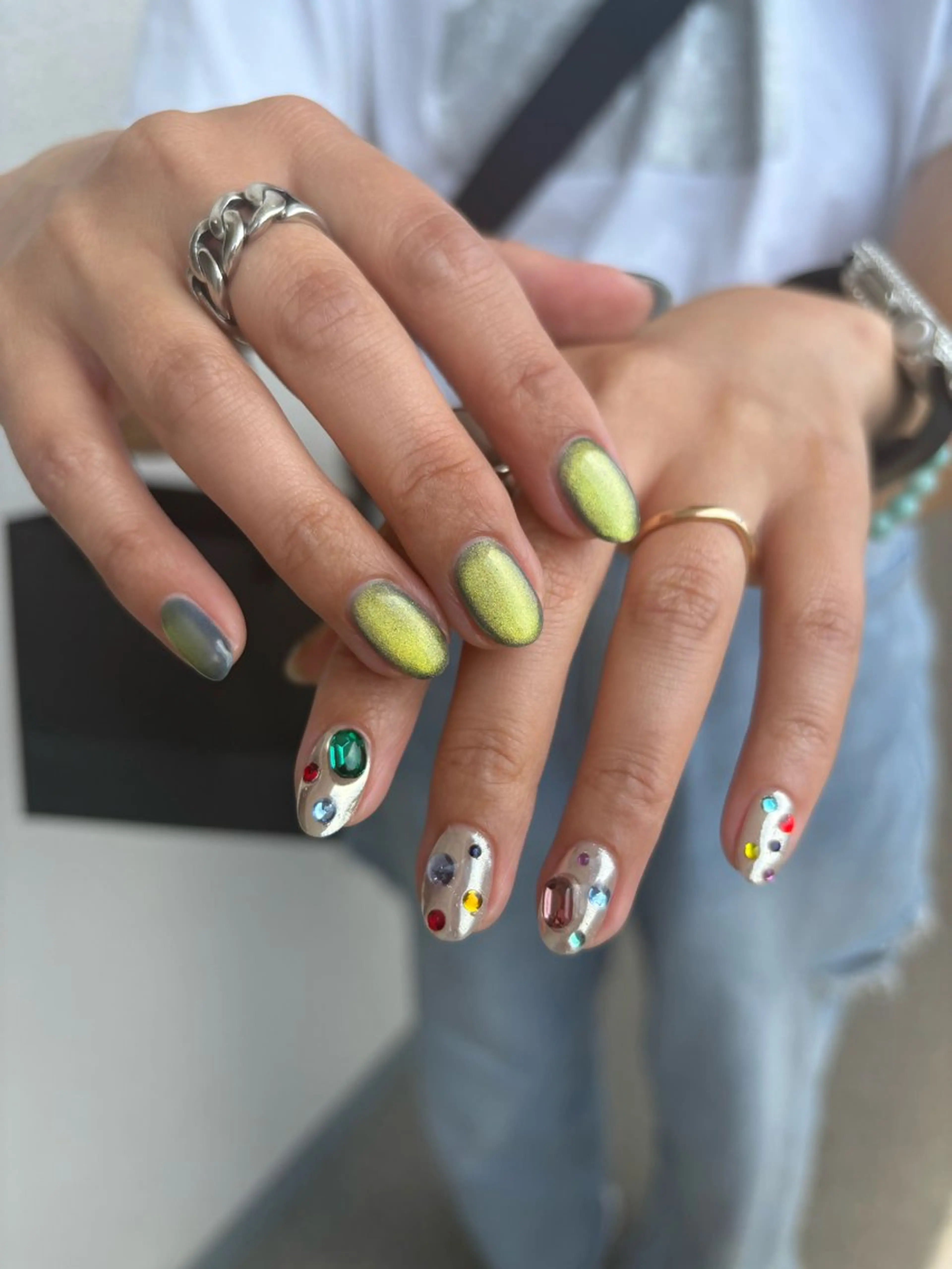 ネイル マグネットネイル ハンドネイル Ever Blue Nail Salonのネイルデザイン