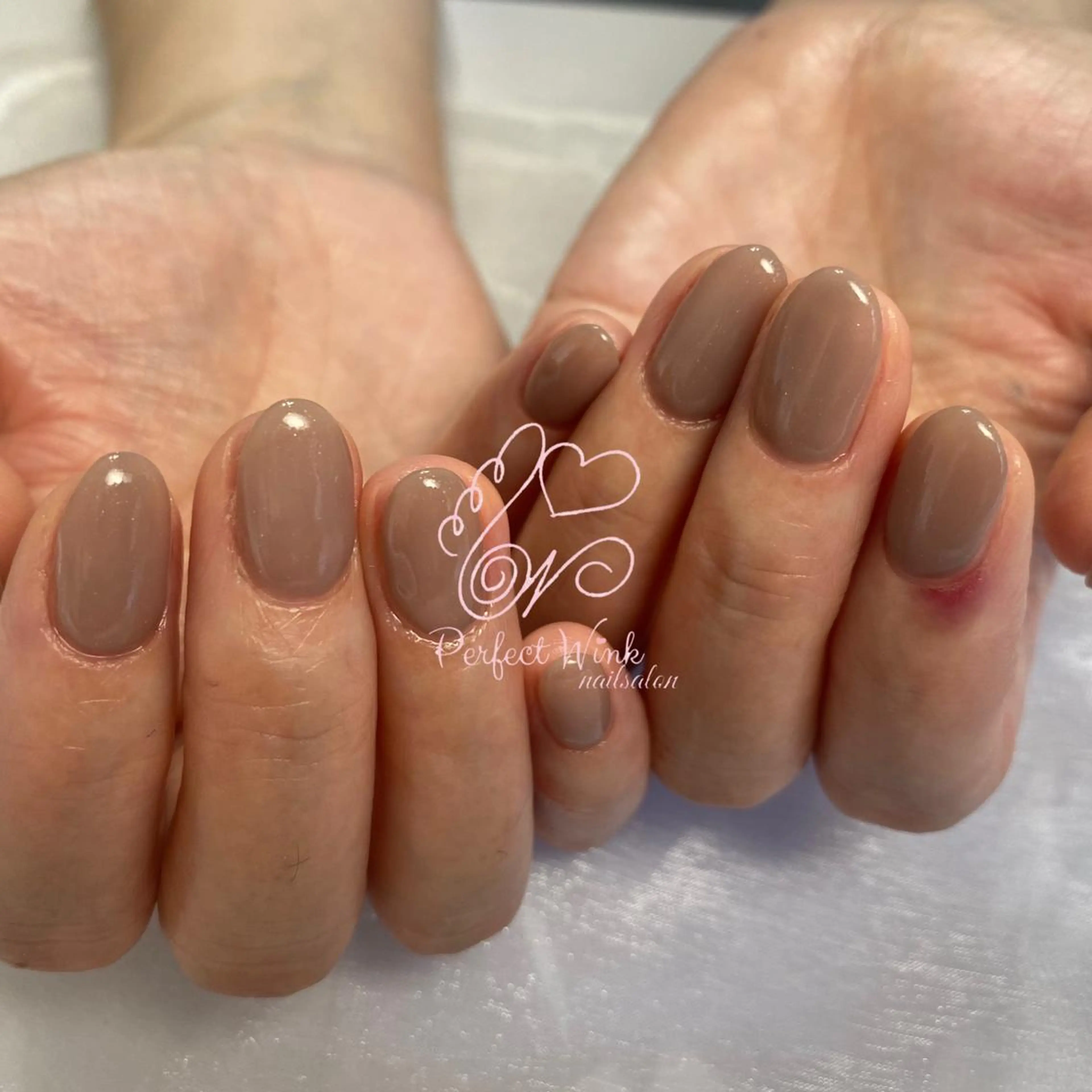 ネイル フレンチネイル ジェルネイル グラデーション キラキラネイル ラメ(グリッター) ハンドネイル 💅Perfect Wink RUI🌈のネイルデザイン