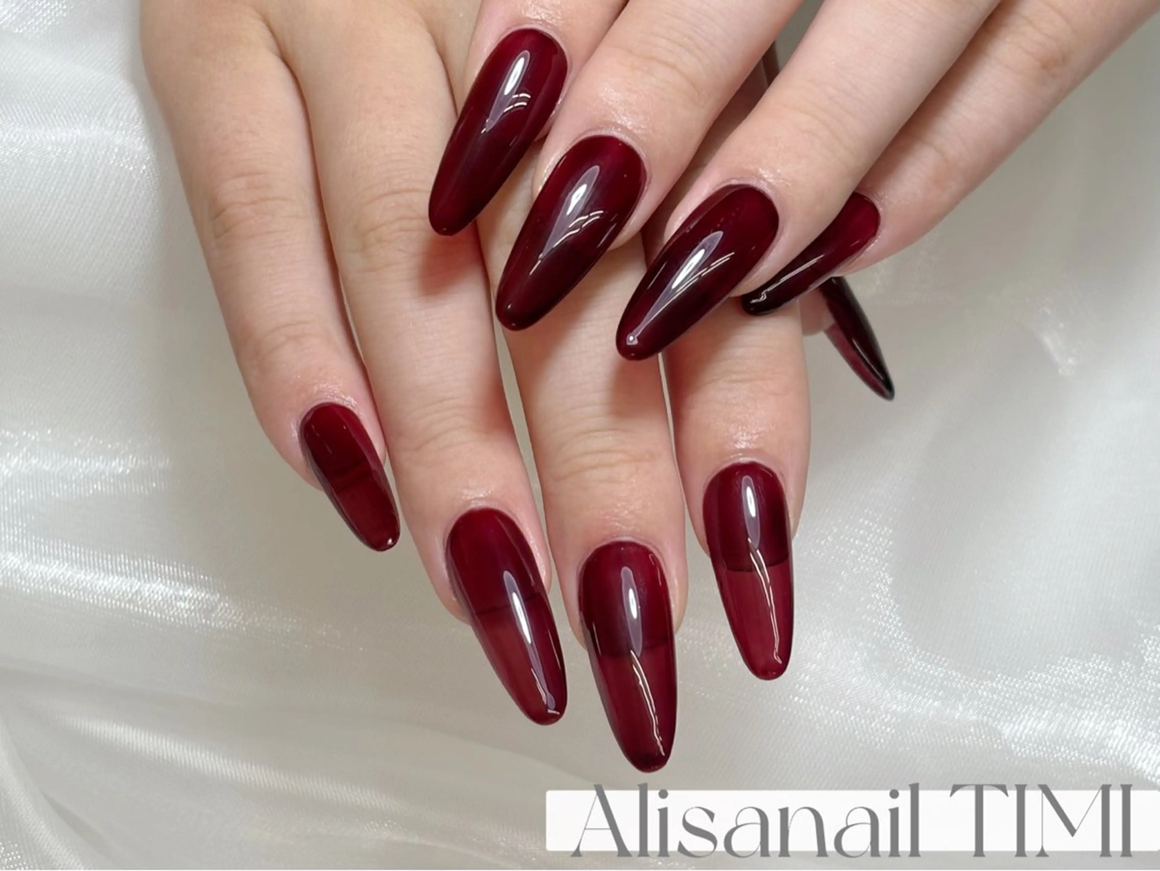 ネイル ワンカラーネイル ハンドネイル Alisa nail Timiのネイルデザイン