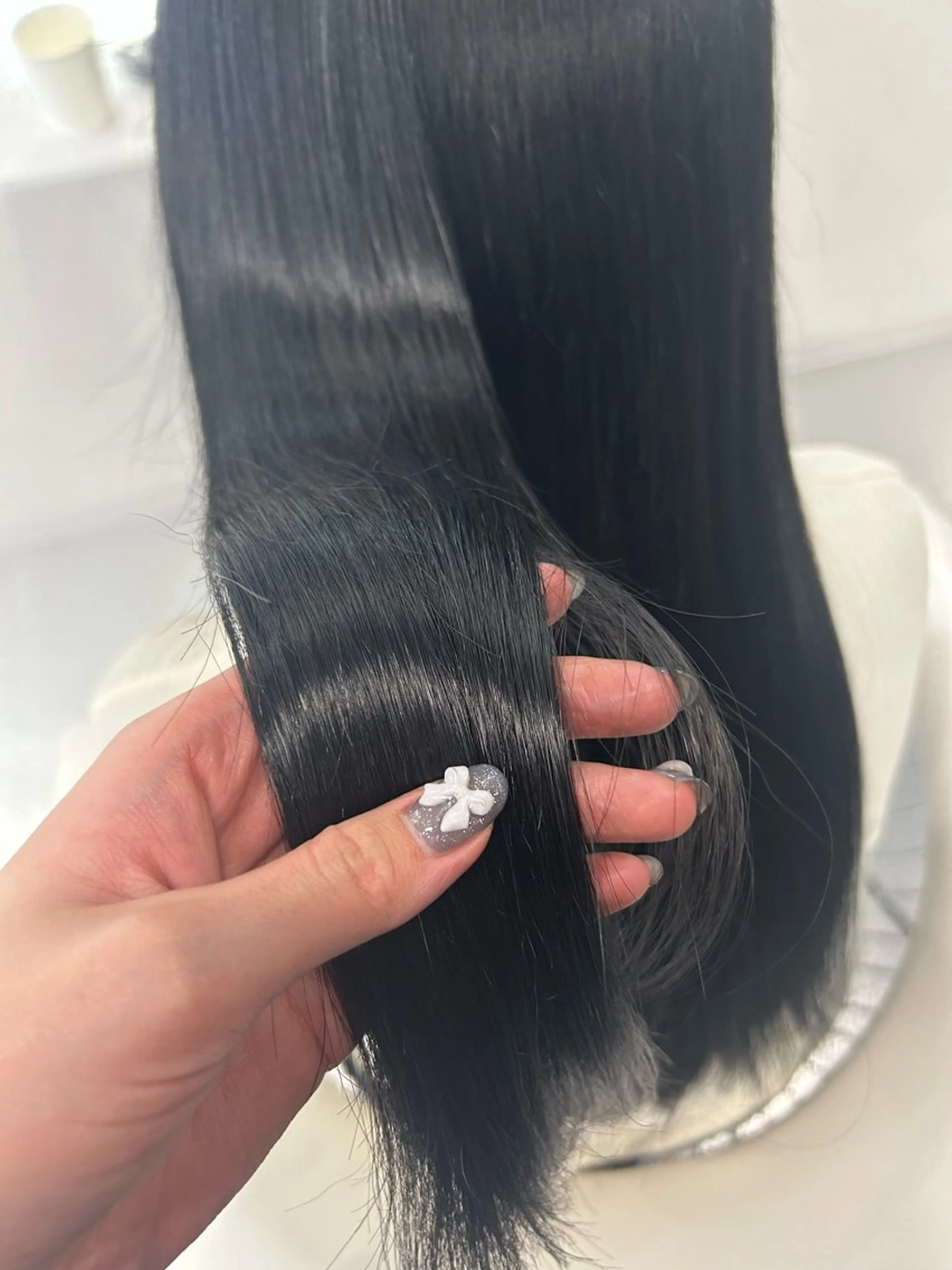 ロング カラー 黒髪 ブルーカラー ブルーブラック ヘアカラー あやめ🪽 オリーブ/ハイトーンのヘアスタイル