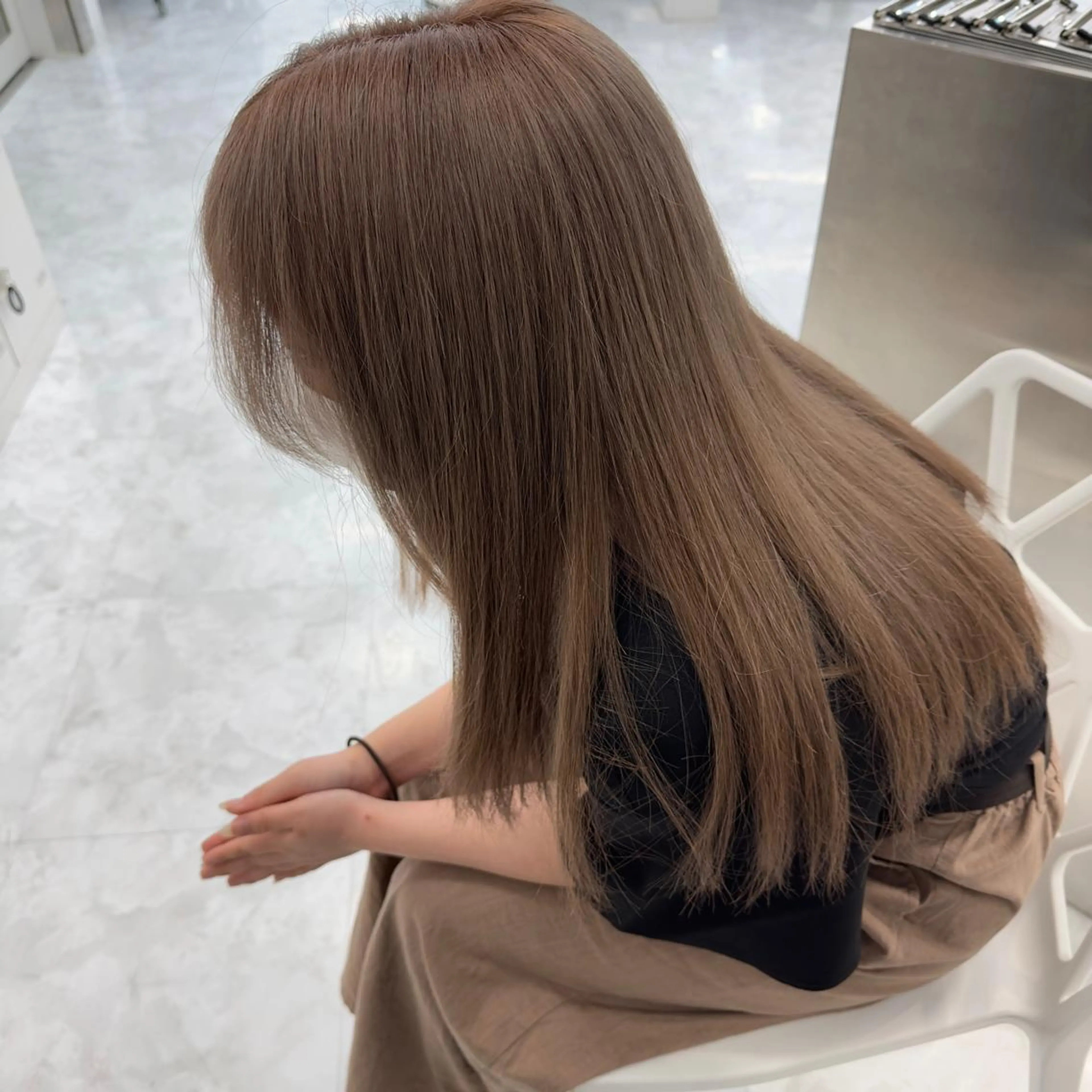 ロング カラー ヘアカラー トリートメント ケアブリーチ 韓国レイヤーKYONのヘアスタイル