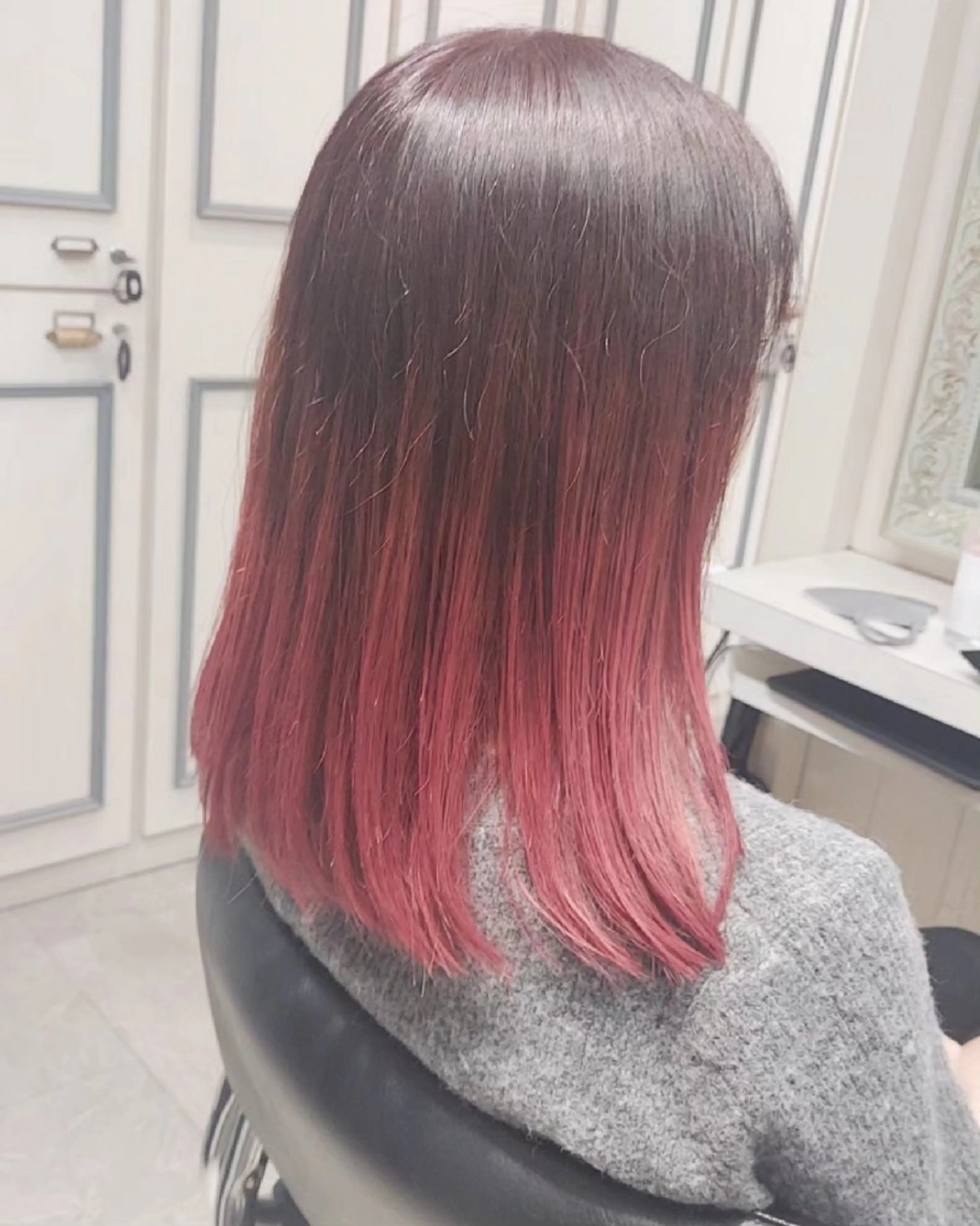 セミロング カラー グラデーションカラー ピンクカラー ローズカラー ヘアカラー トリートメント grow上野御徒町【グロウ】所属・ブリーチ・ハイトーン 特化🎉内山のヘアスタイル