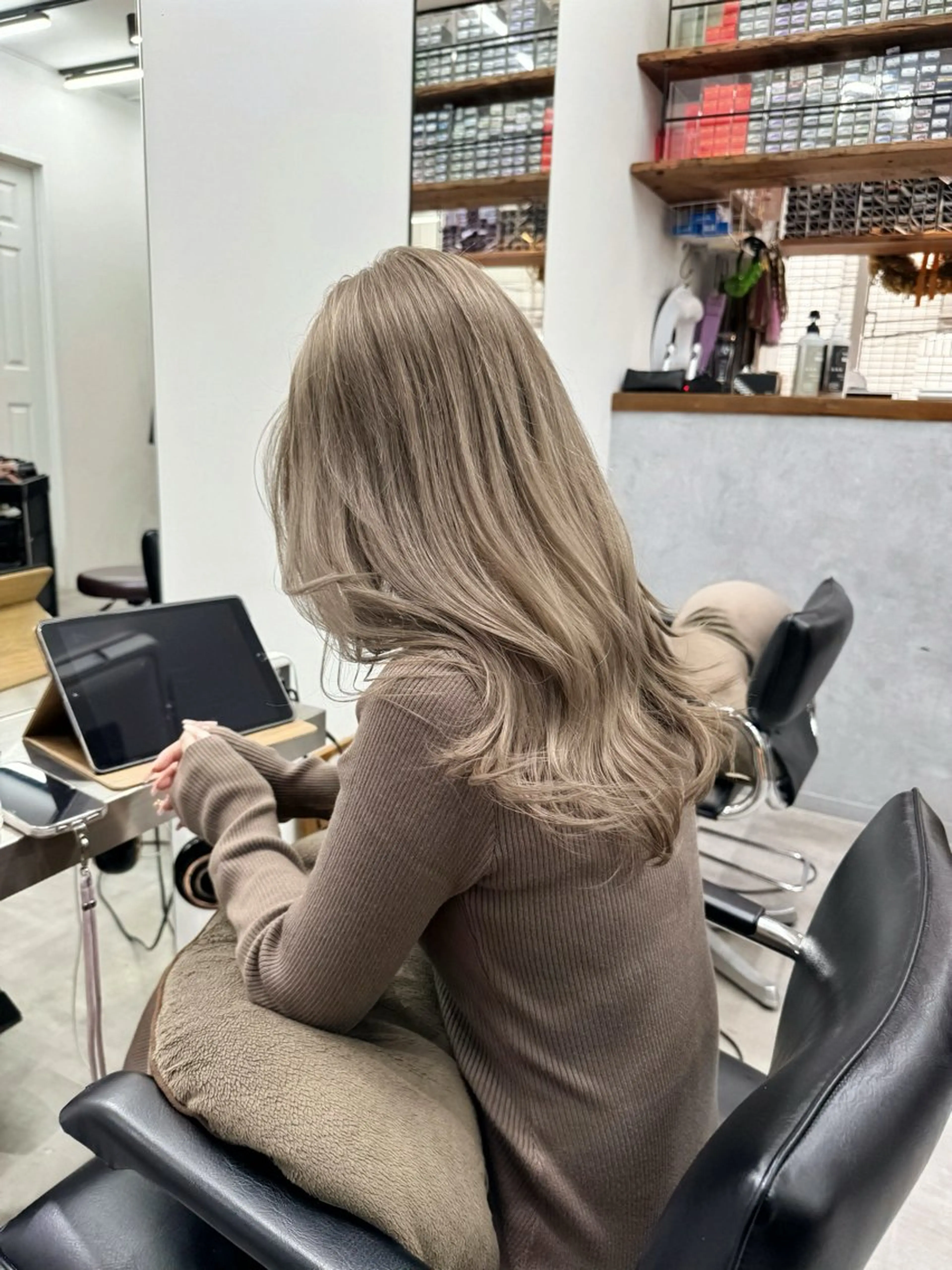 セミロング ヘアカラー トリートメント JUNYA 海外ガールヘアのヘアスタイル