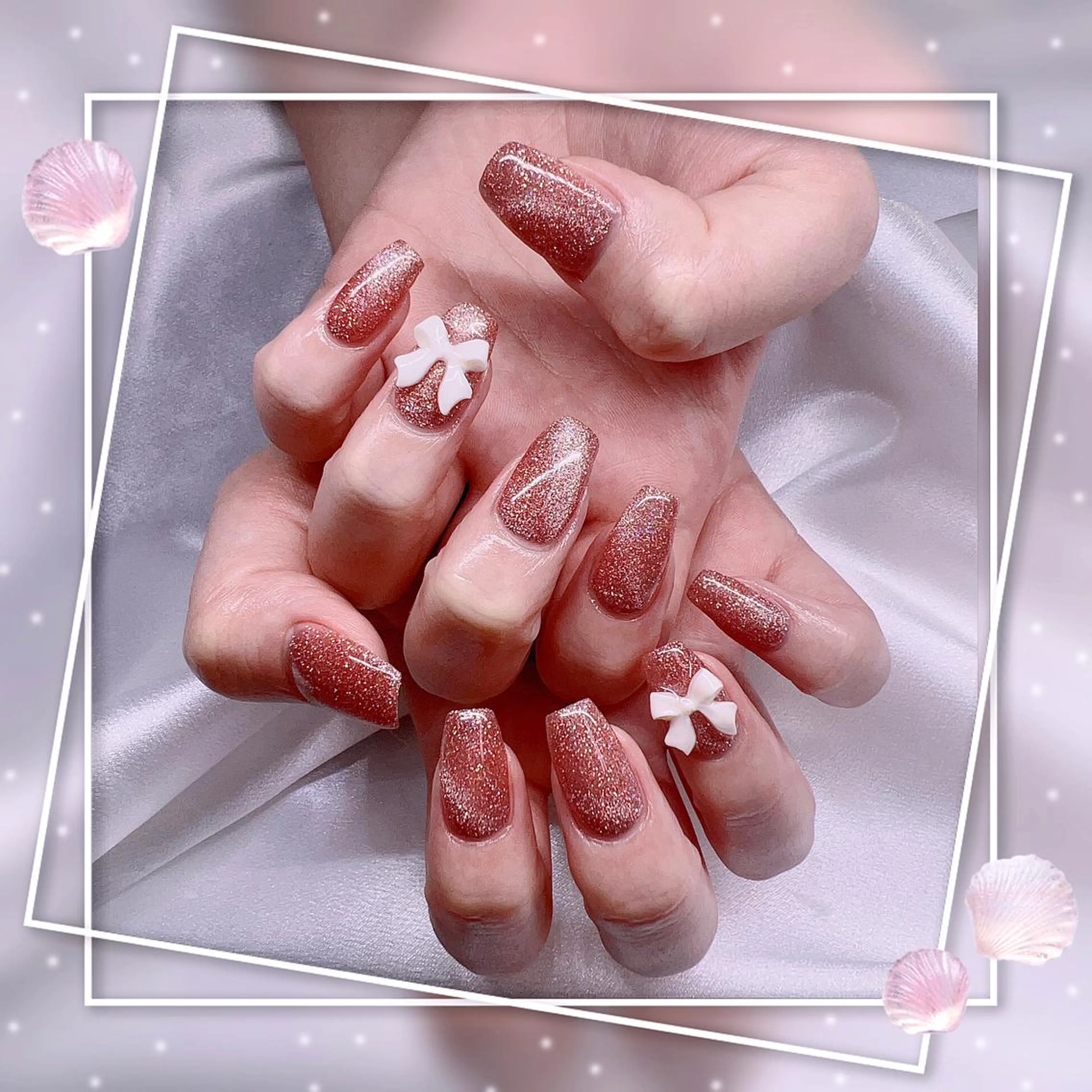 ネイル フレンチネイル キラキラネイル 韓国ネイル マグネットネイル マグネットフレンチ ハンドネイル Chill Nailsalonのネイルデザイン