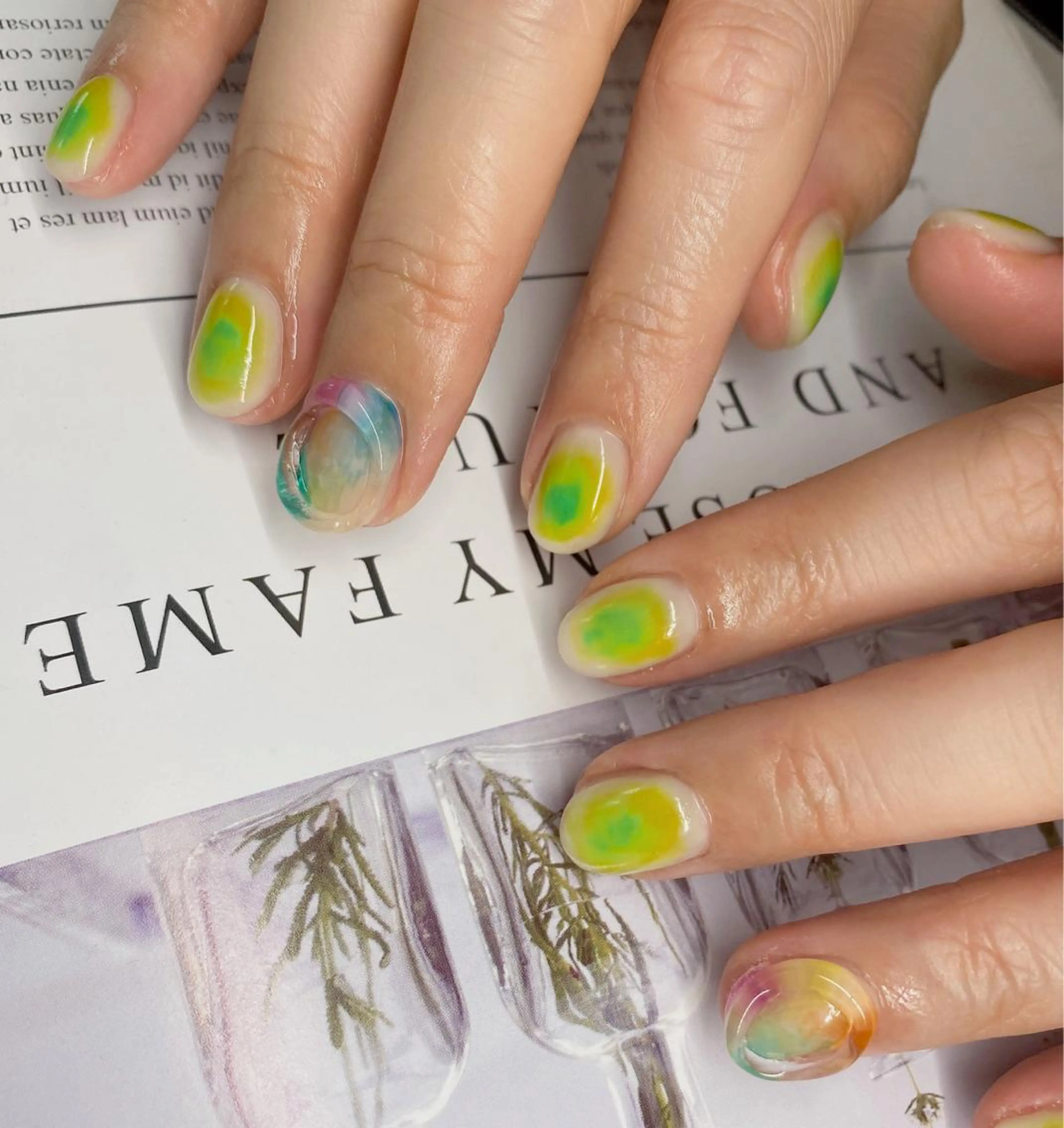 ショート ハンドネイル NAILSALON 🍔Timna🍟のネイルデザイン