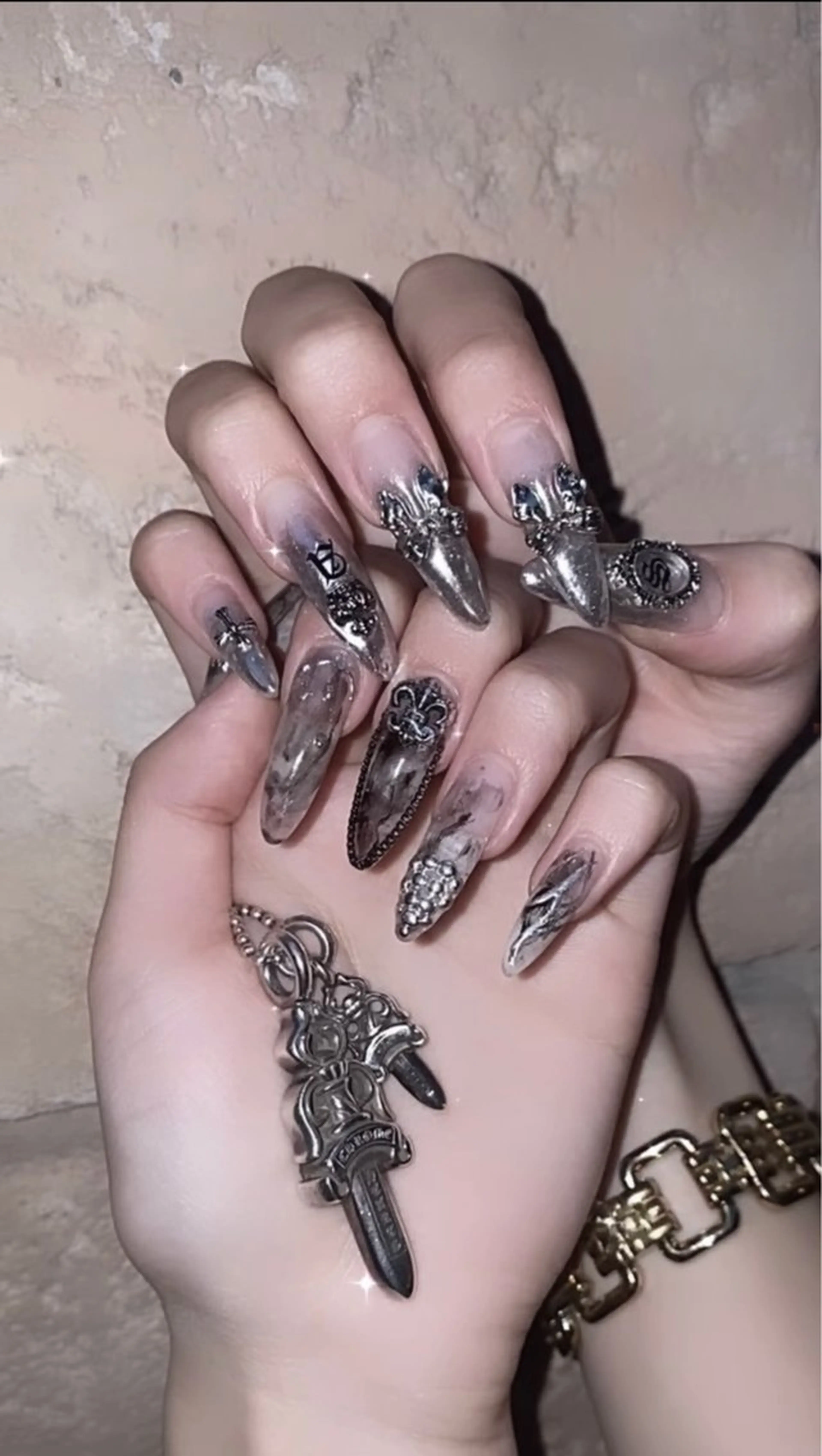 ネイル Airis所属・Airis aiのネイルデザイン