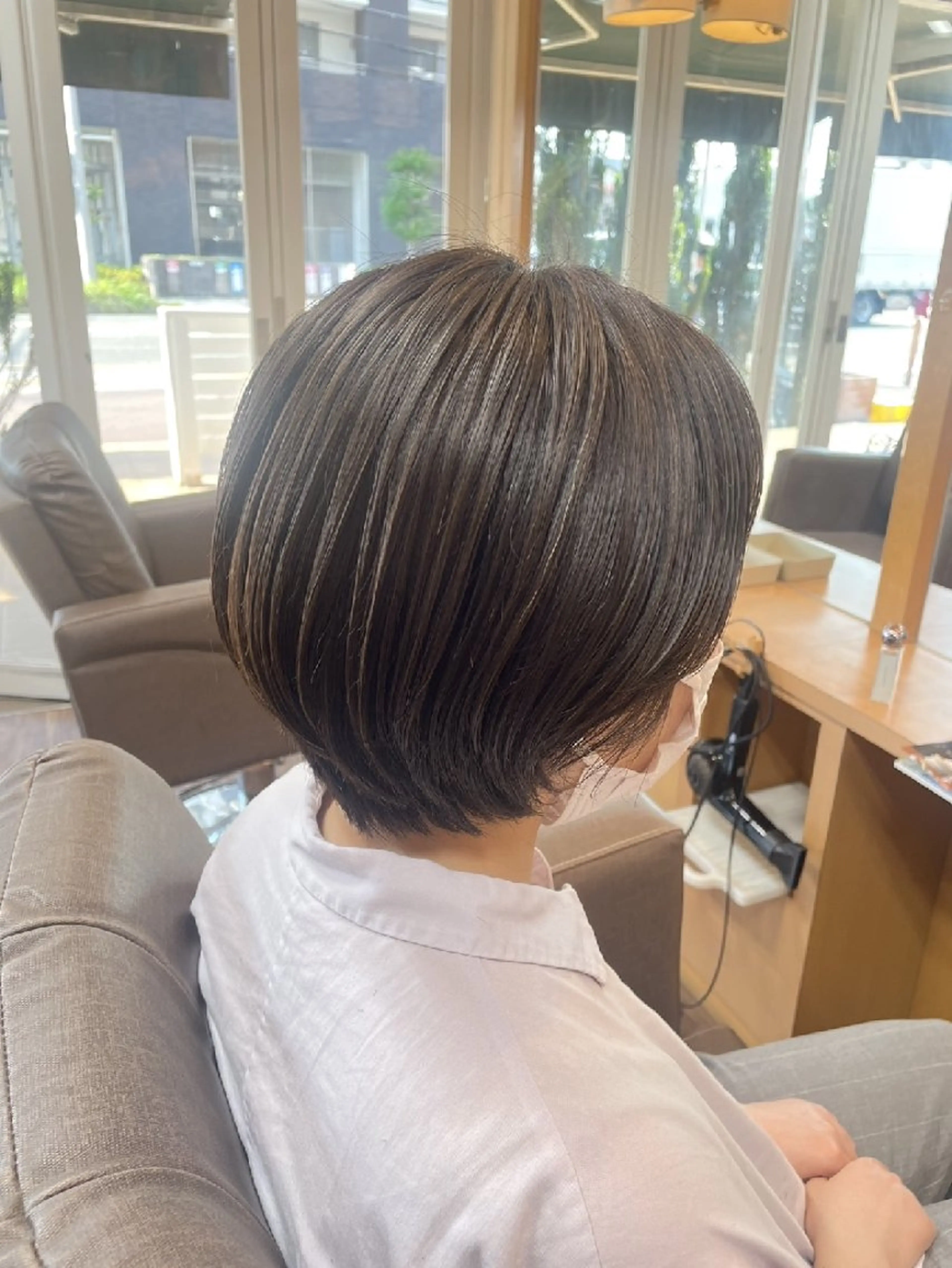ショートカット+カラーの写真
