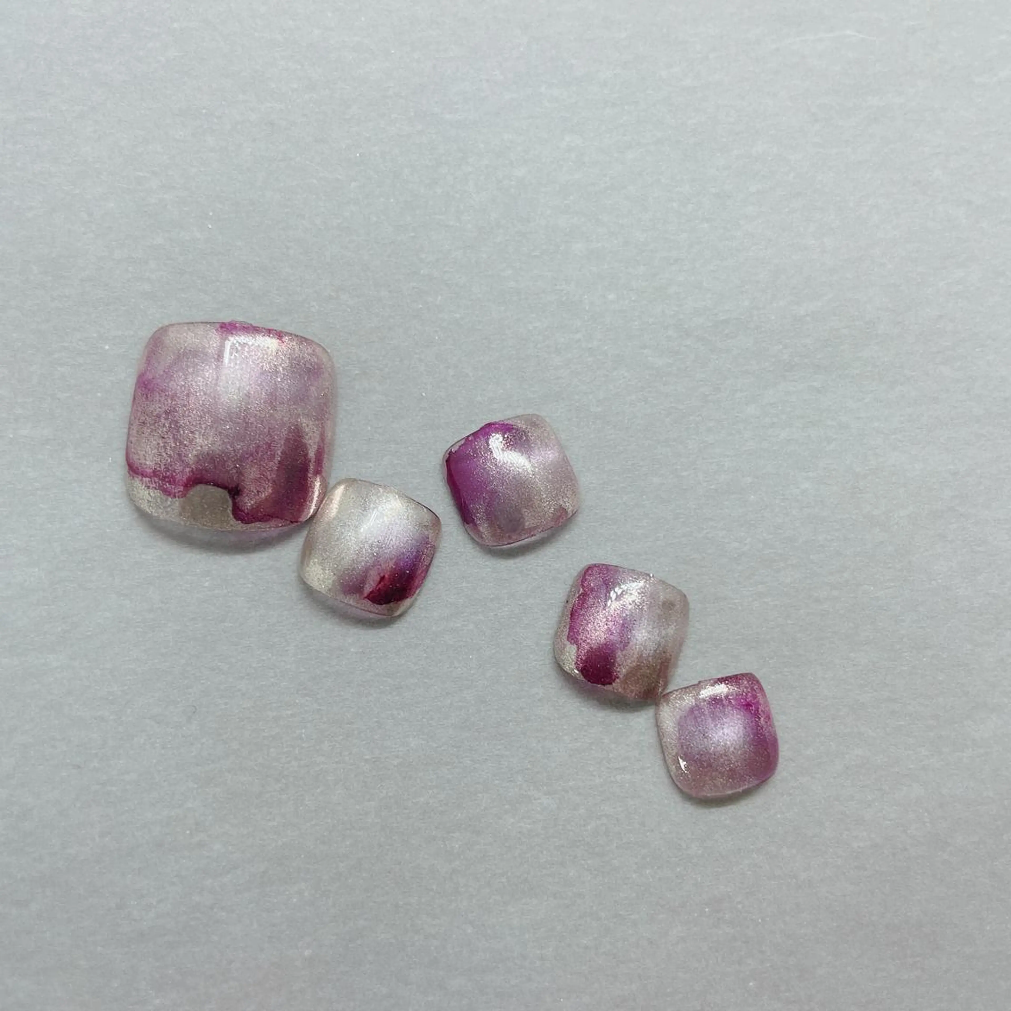 ネイル アートネイル 長さ出し フットネイル マグネットネイル ミラーネイル フットネイル A85G ayakoのネイルデザイン