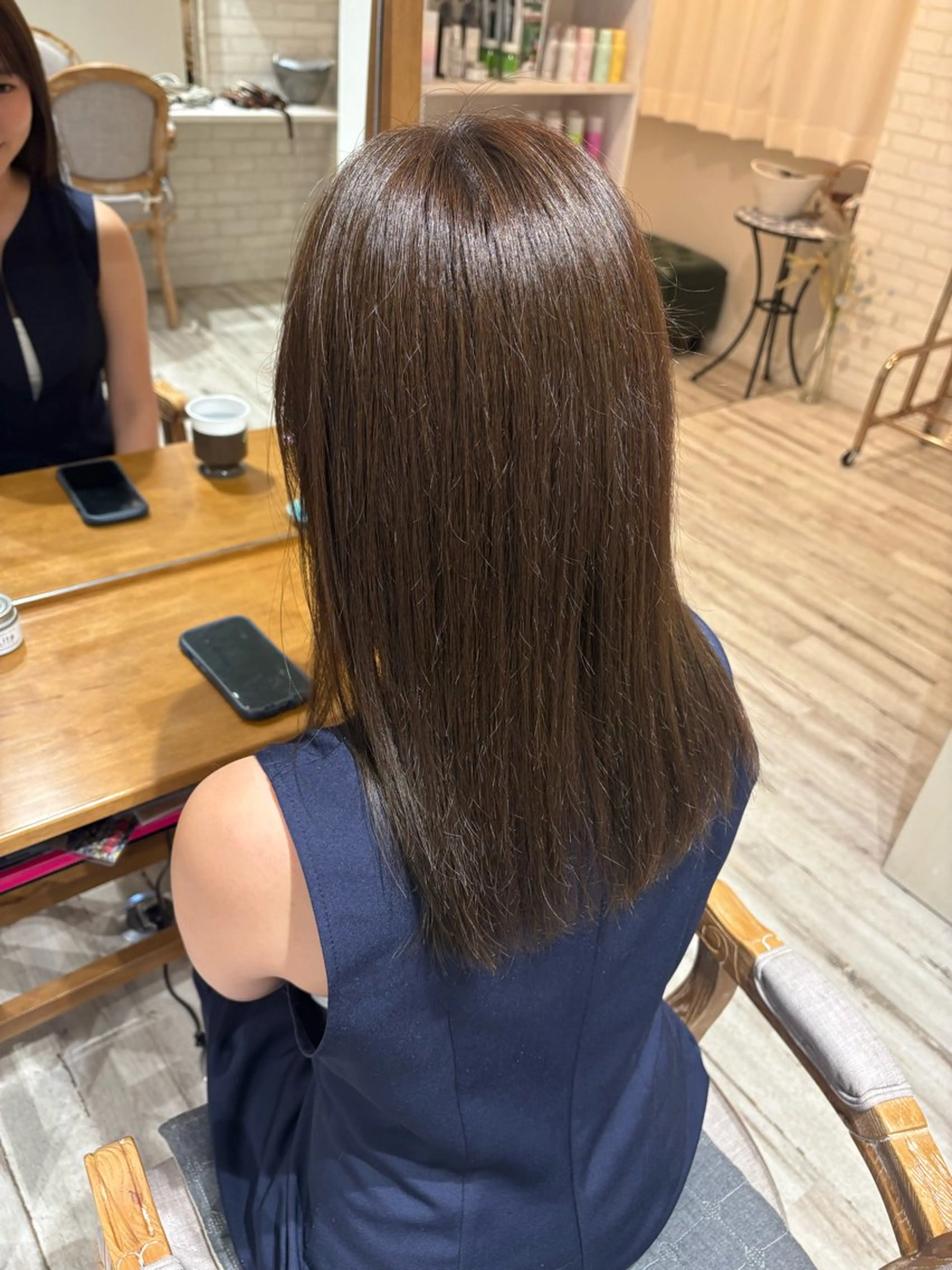 ロング カラー 透明感カラー オリーブカラー カット ヘアカラー トリートメント abilita HIRARIのヘアスタイル