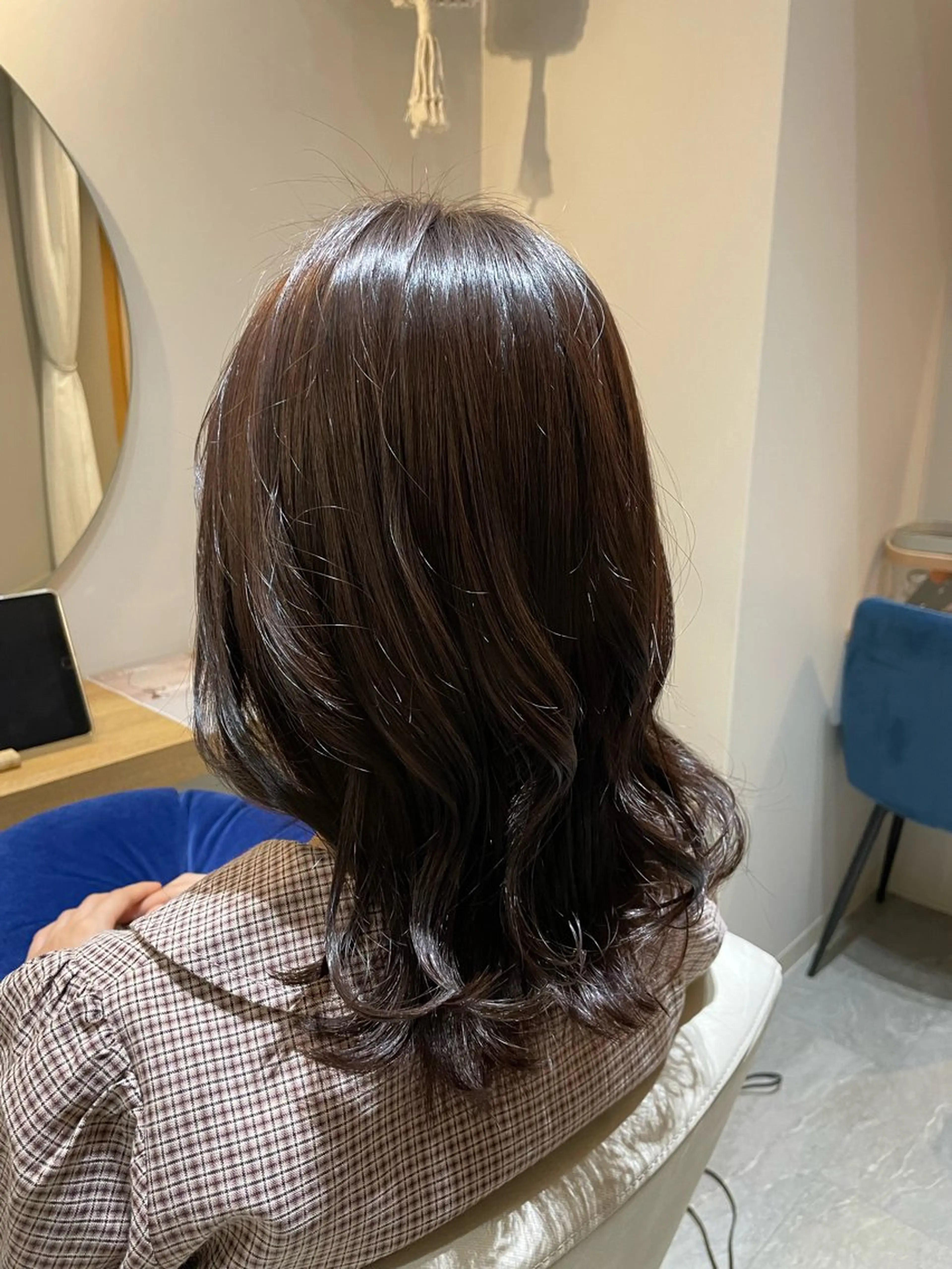 ミディアム アッシュ 《PARAGO緑橋》 内田美結のヘアスタイル