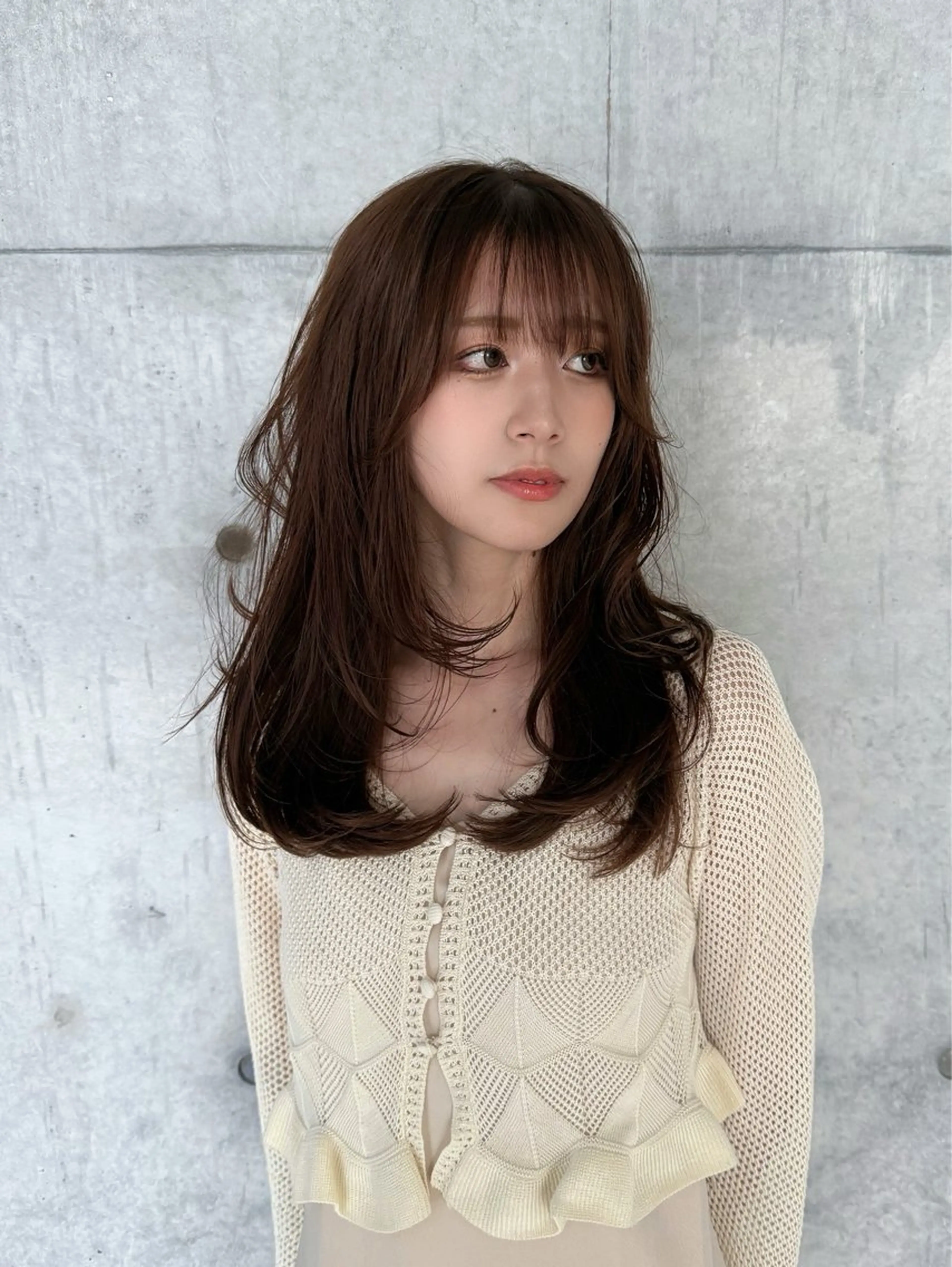 ロング カラー ロングレイヤー アッシュ ベージュカラー ブリーチ 透明感カラー カット ヘアカラー トリートメント 日本一丁寧なカット/ 小林輝🍀︎のヘアスタイル