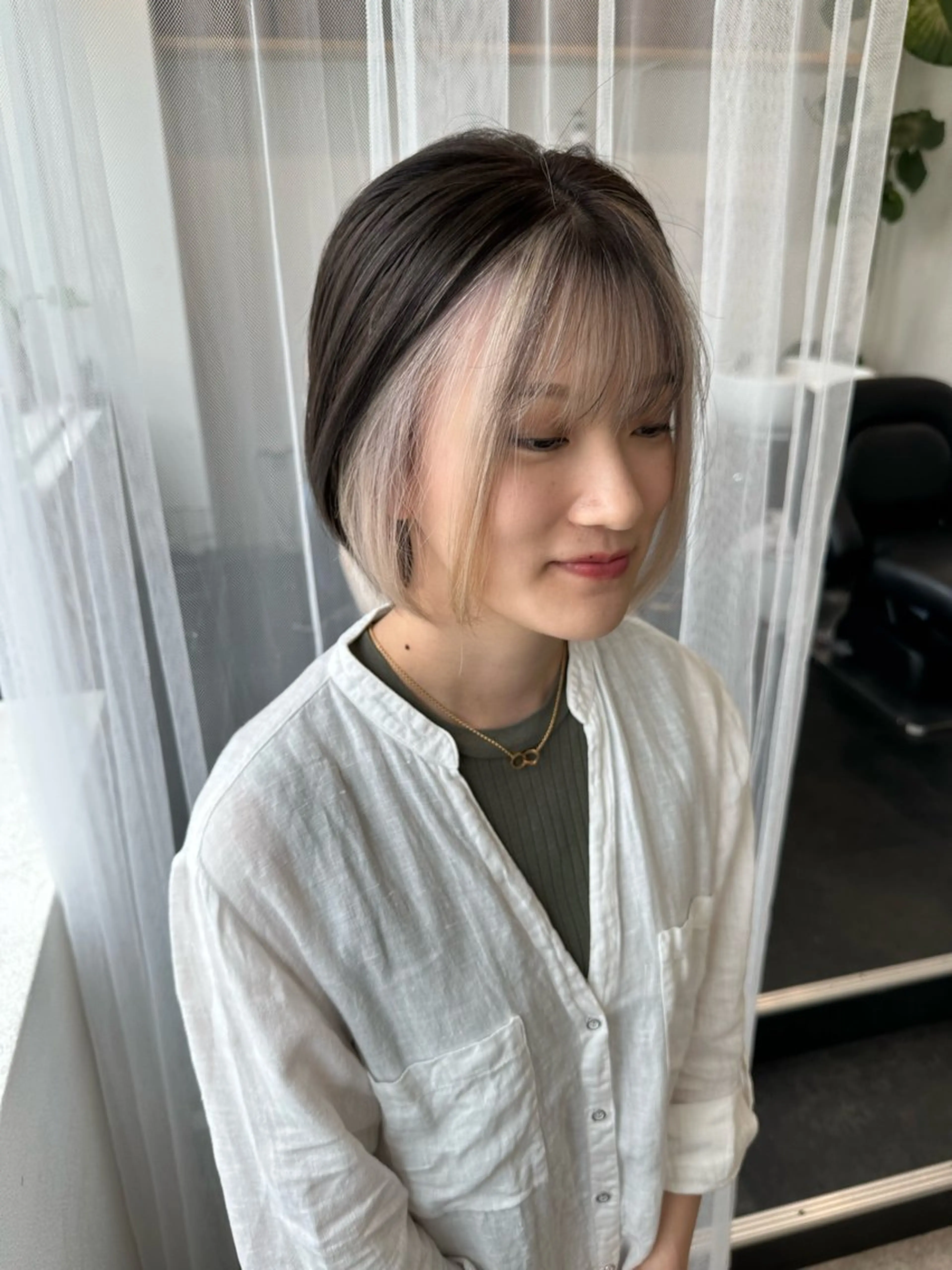 ショート カラー ショートボブ アディクシーカラー バレイヤージュ ブリーチ ケアブリーチ ヘアカラー JIL BLAN 京都のヘアスタイル