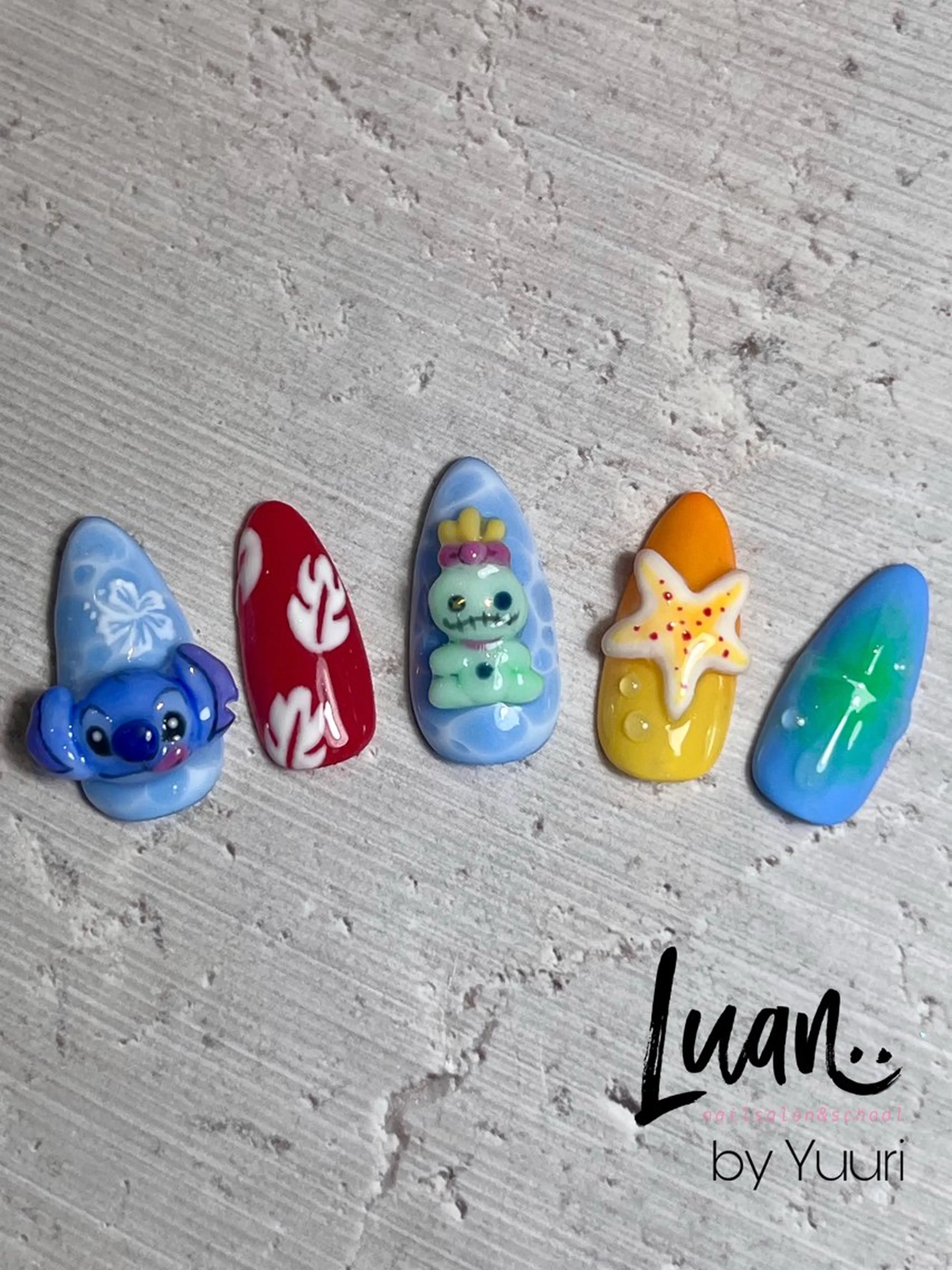 ネイル アートネイル nailsalon&school Luan所属・林 優里のネイルデザイン