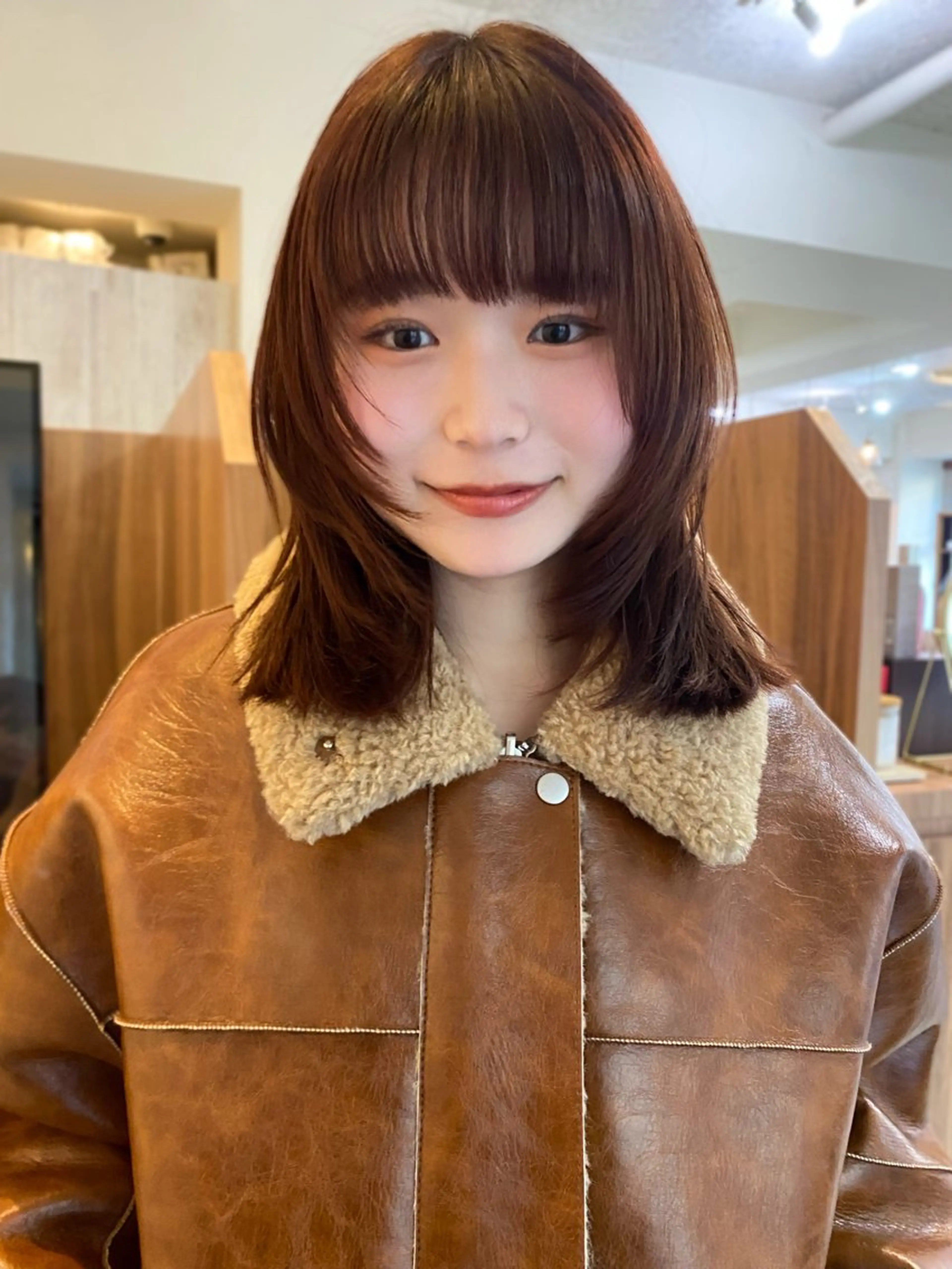 ミディアム カラー カット ヘアカラー トリートメント shiori/暖色/ レイヤー/似合わせのヘアスタイル