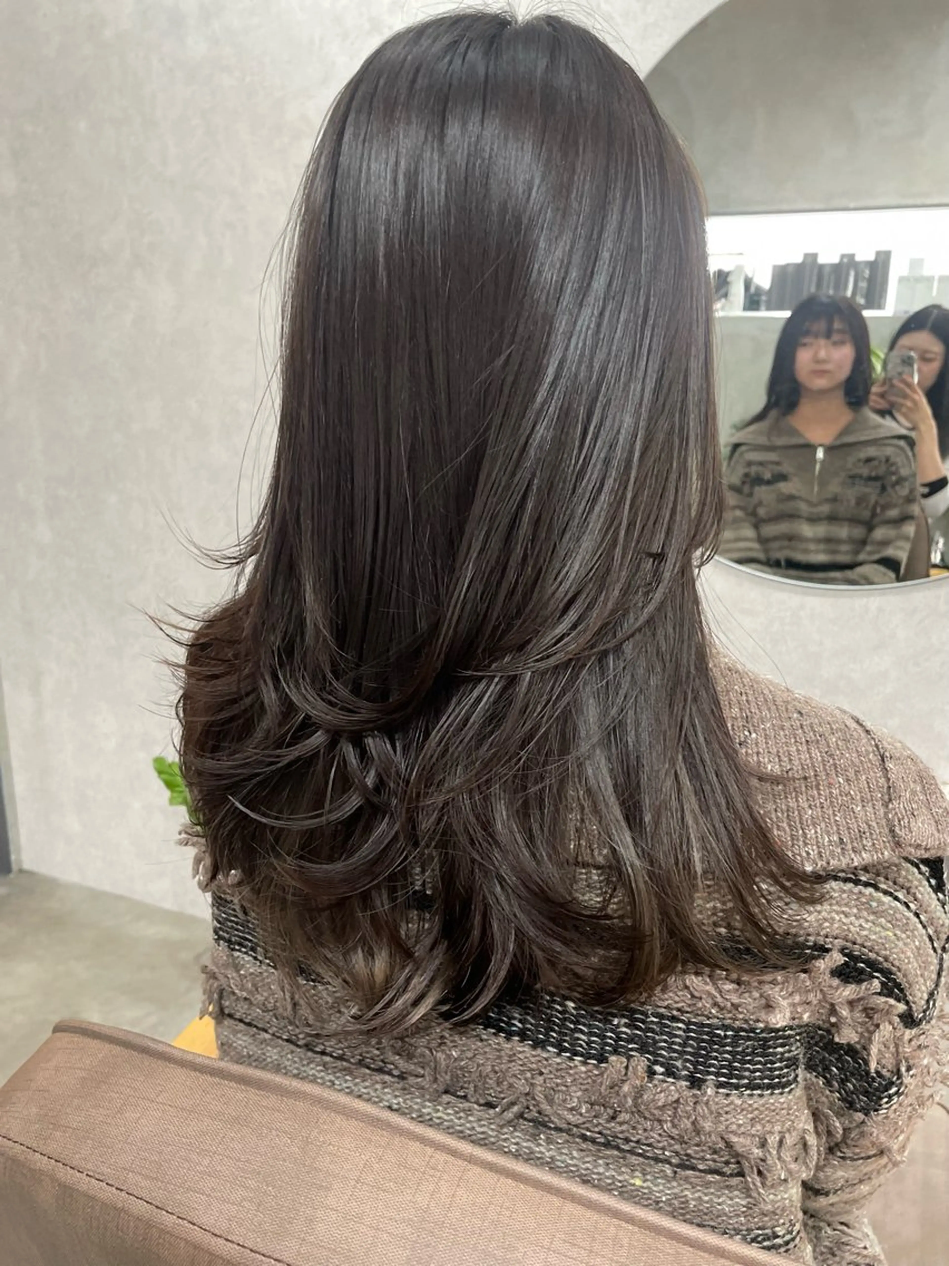 ロング カラー レイヤーカット AIRI layer cut hairのヘアスタイル