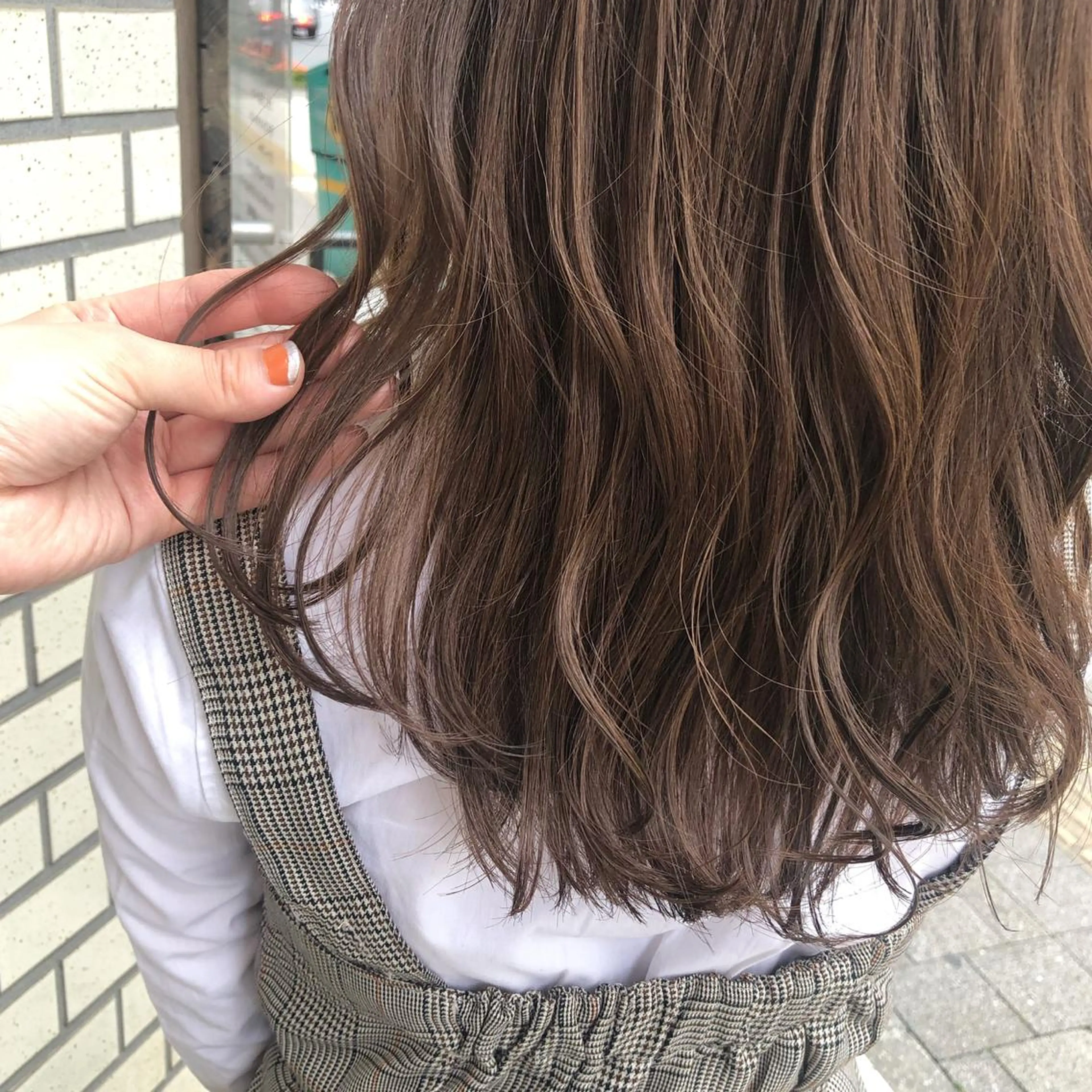 セミロング カラー ブリーチ カット ヘアカラー トリートメント 韓国風デザイン 💐MIZUKI💐のヘアスタイル