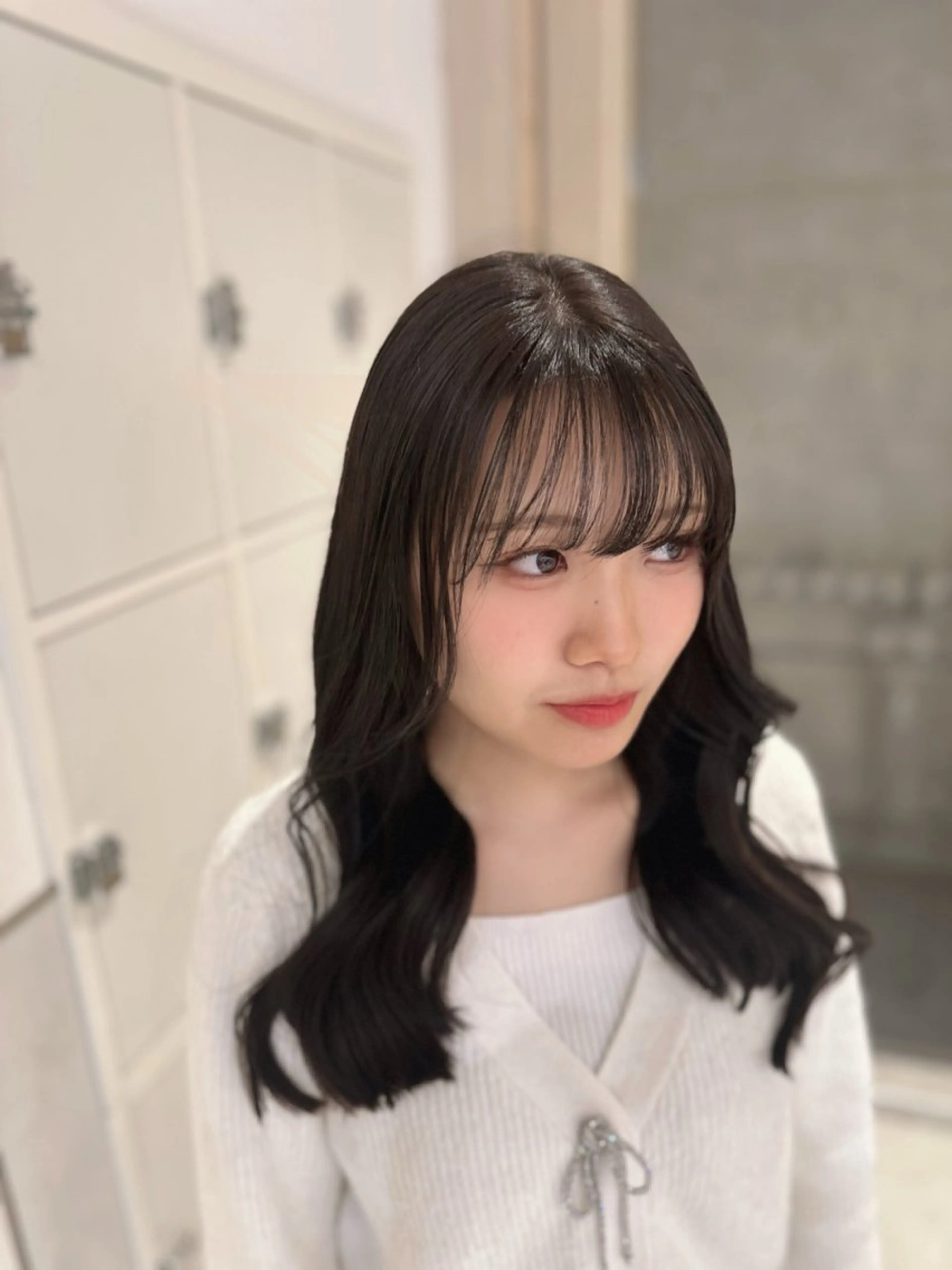 セミロング カット 🖤KURUMI🖤 潤艶・髪質改善のヘアスタイル