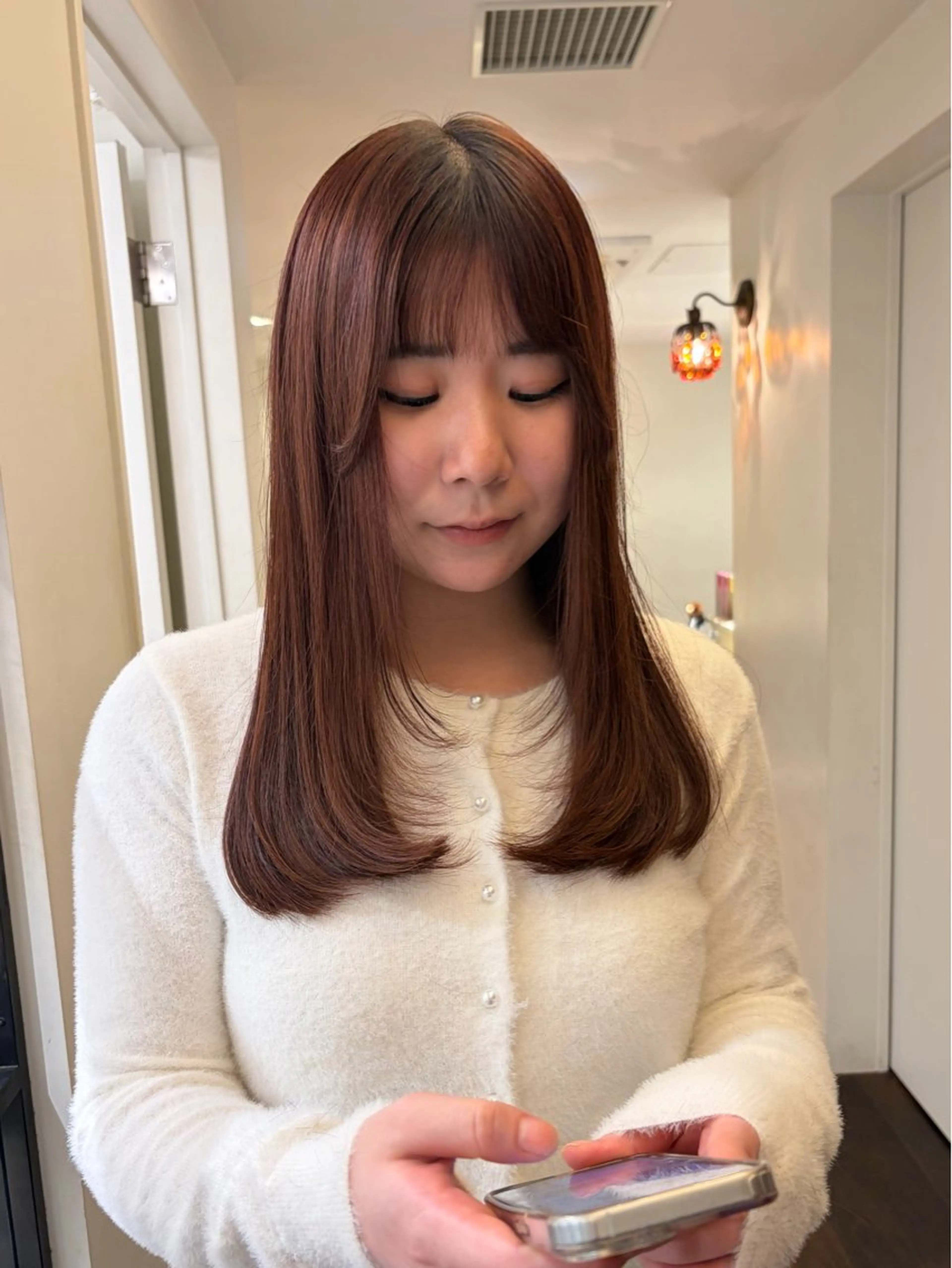 ロング 顔まわりレイヤー 顔周りカット レイヤーカット るな/暖色、 ベージュカラー🎀のヘアスタイル