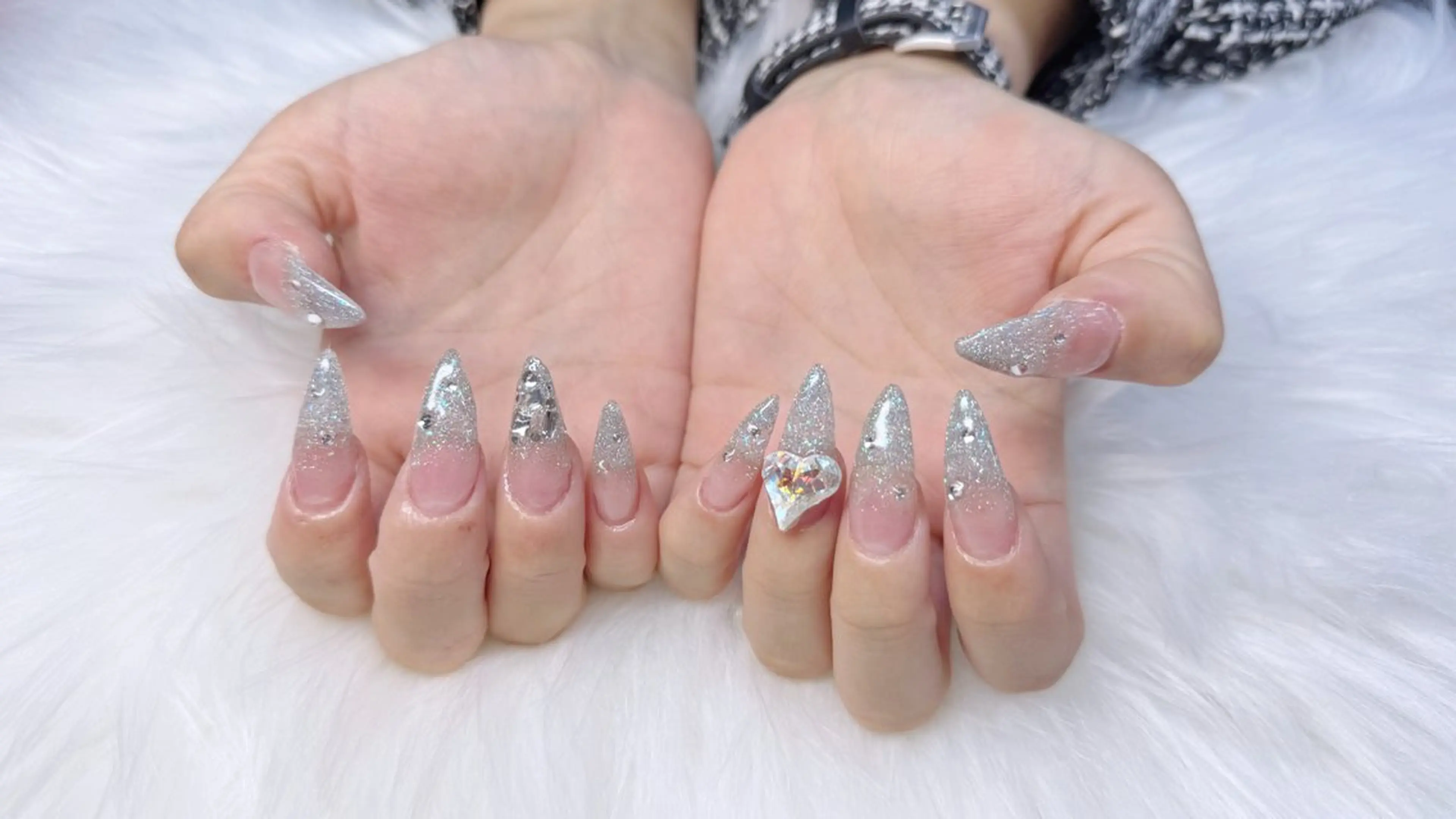 ネイル ハンドネイル ハンドケア 🎀うかん 🎀チップ長さ出しのネイルデザイン