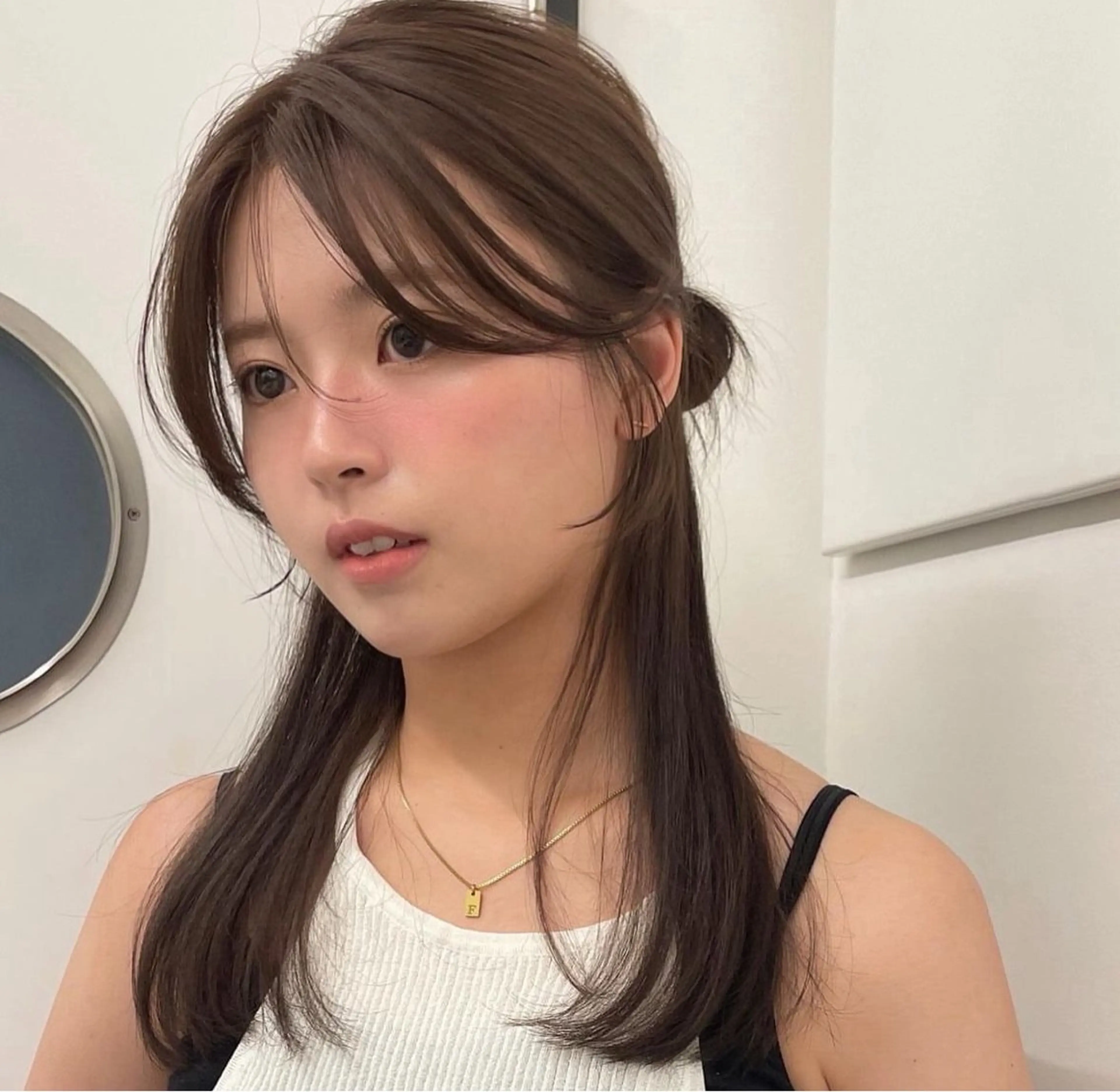 ミディアム 顔周りカット ボブ/ポイントパ ーマ大阪梅田/みなみのヘアスタイル