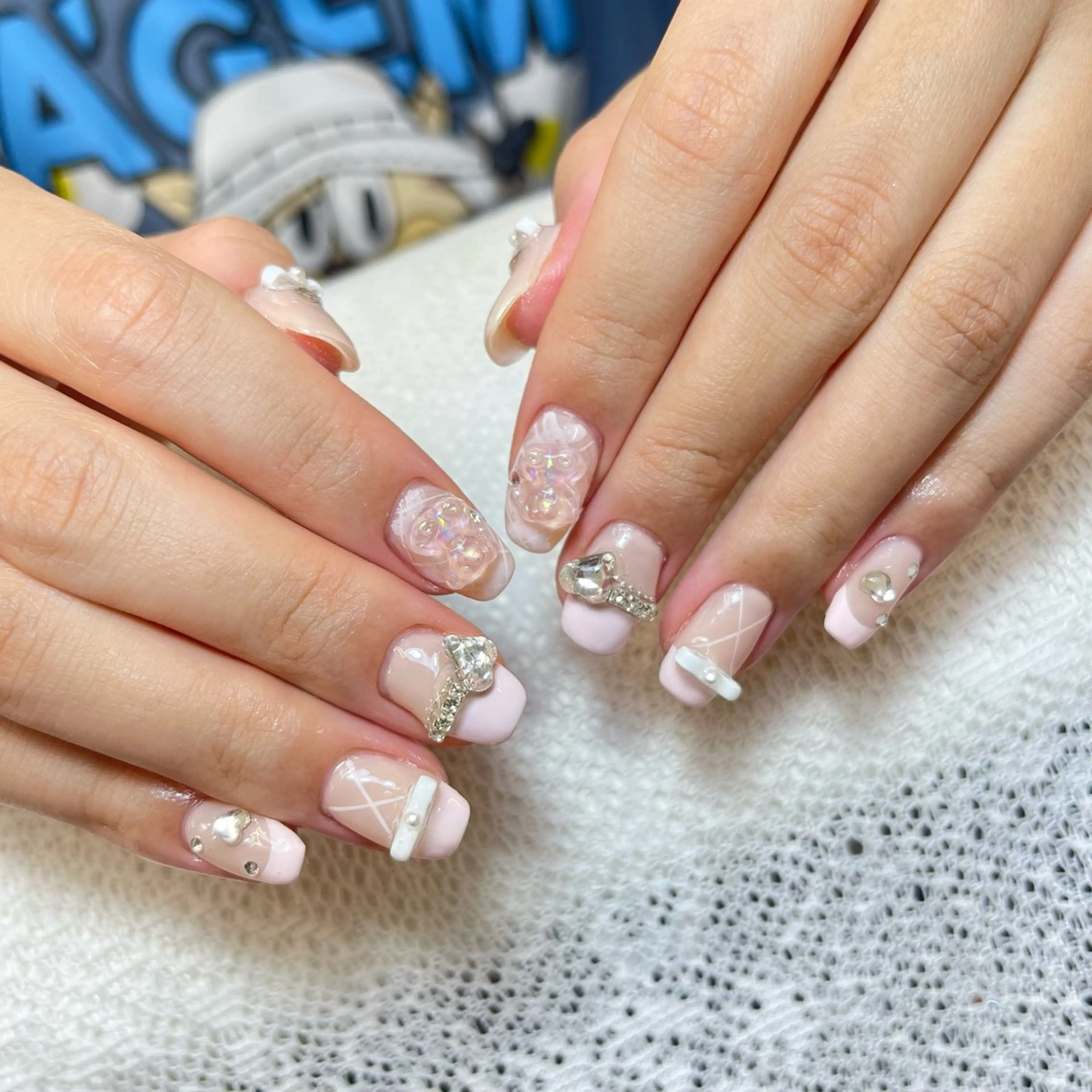 ネイル オーロラネイル クリアネイル フラッシュネイル ジェルネイル グラデーション ZUZU AMEE NAILのネイルデザイン