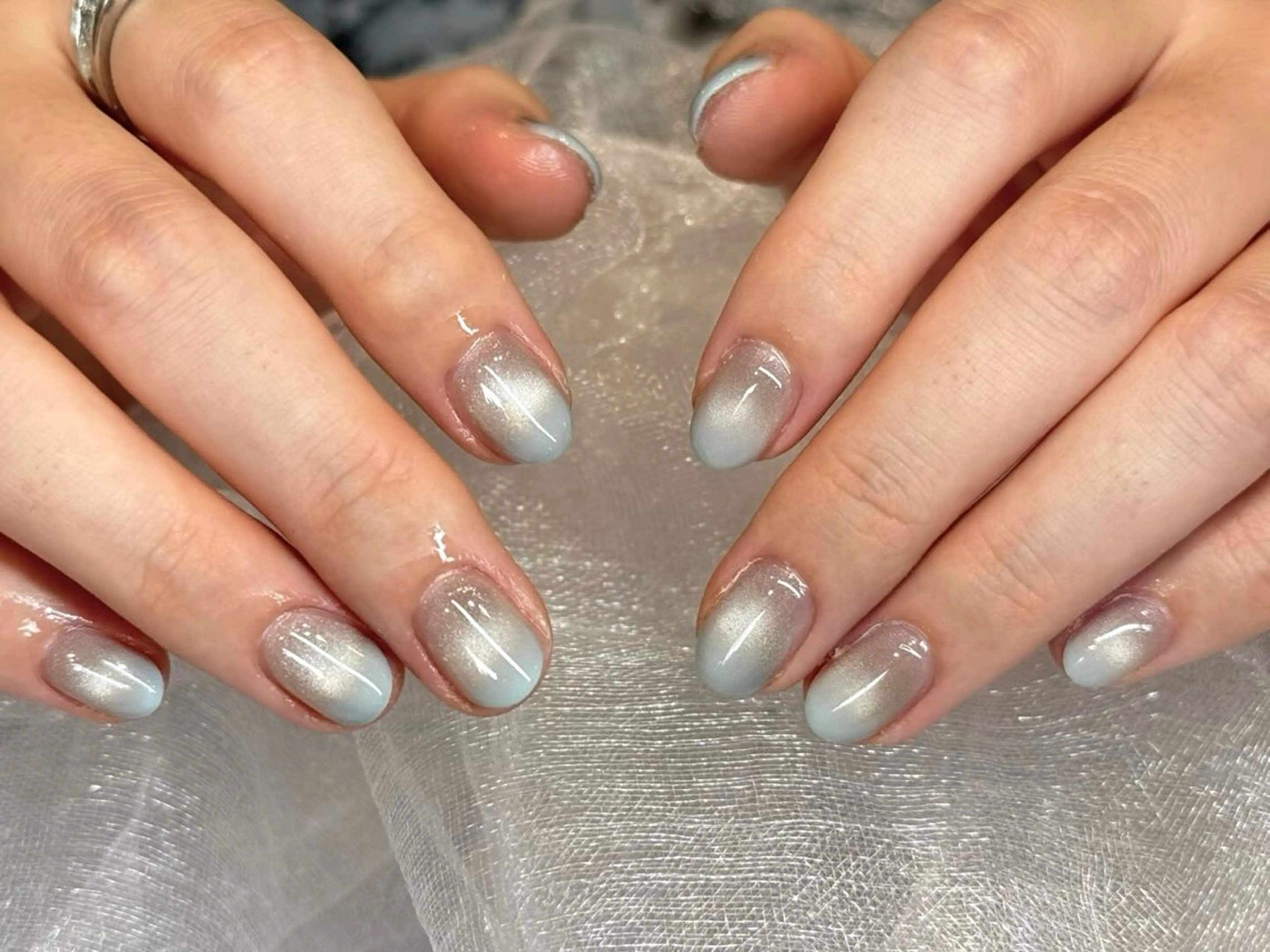 ネイル アートネイル オーロラネイル クリアネイル 長さ出し フレンチネイル ロ テイネイのネイルデザイン