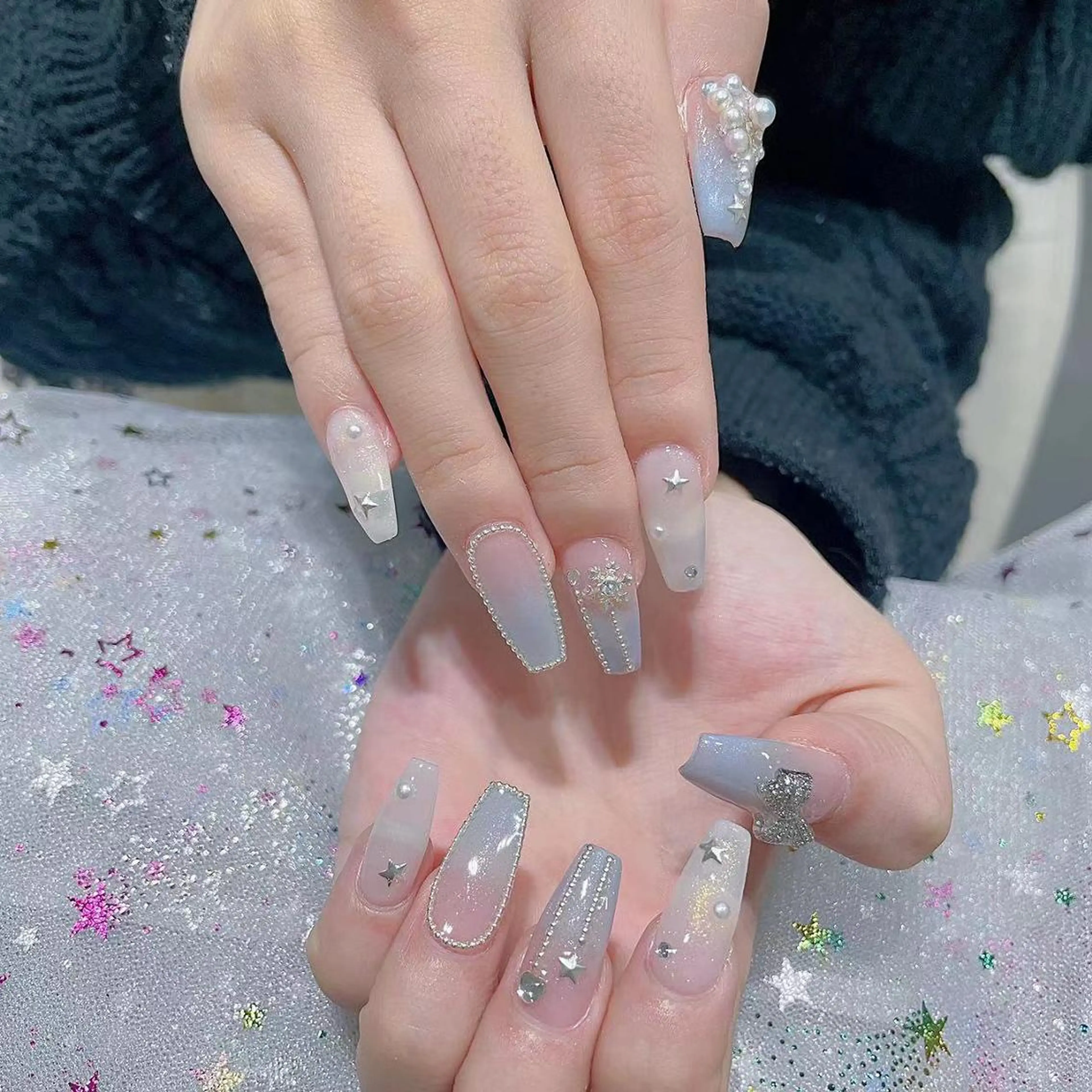 ネイル アートネイル 長さ出し ネイルチップ Queens ciciのネイルデザイン