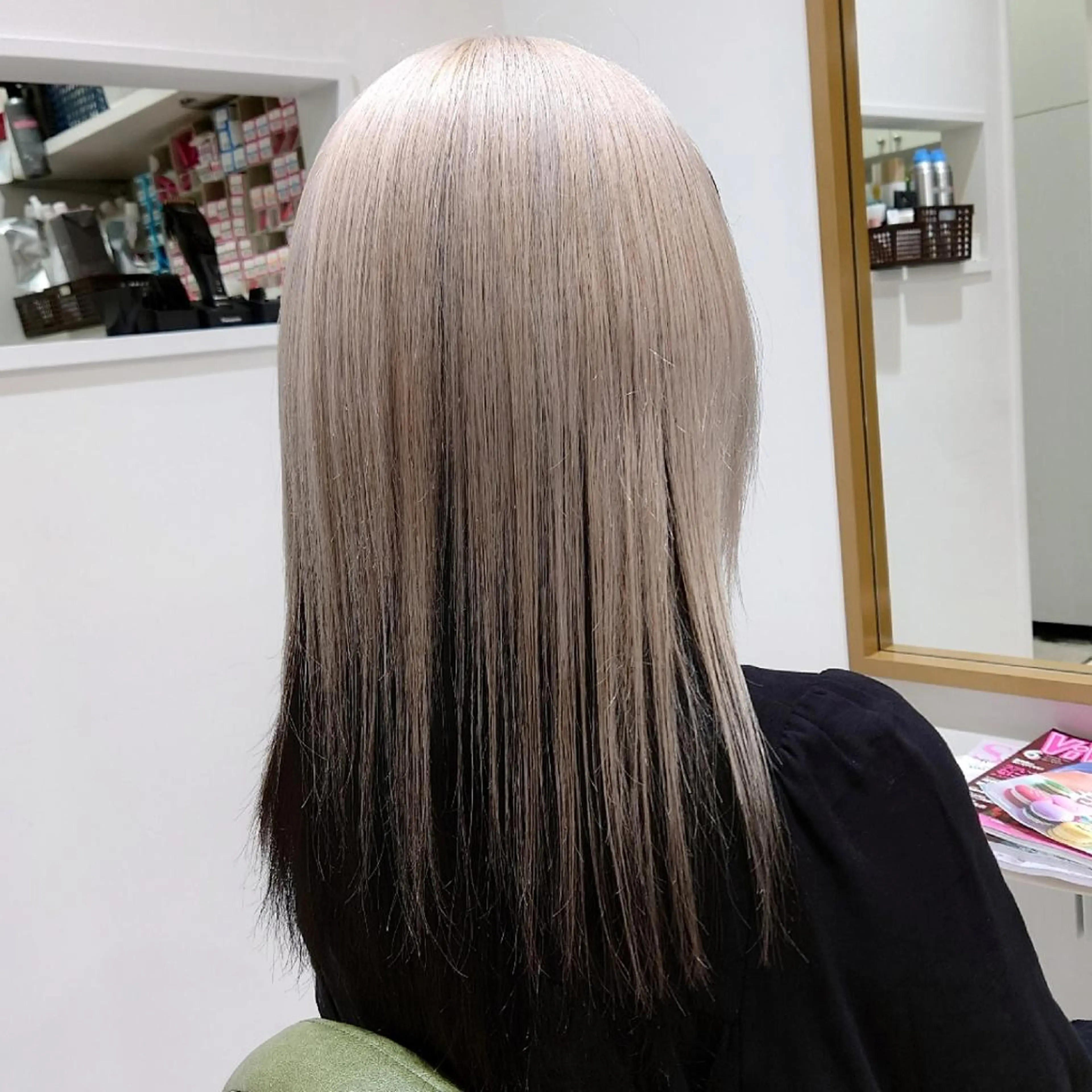 ミディアム 新潟ハイトーンカラー NO.1✨ 小川 巧のヘアスタイル