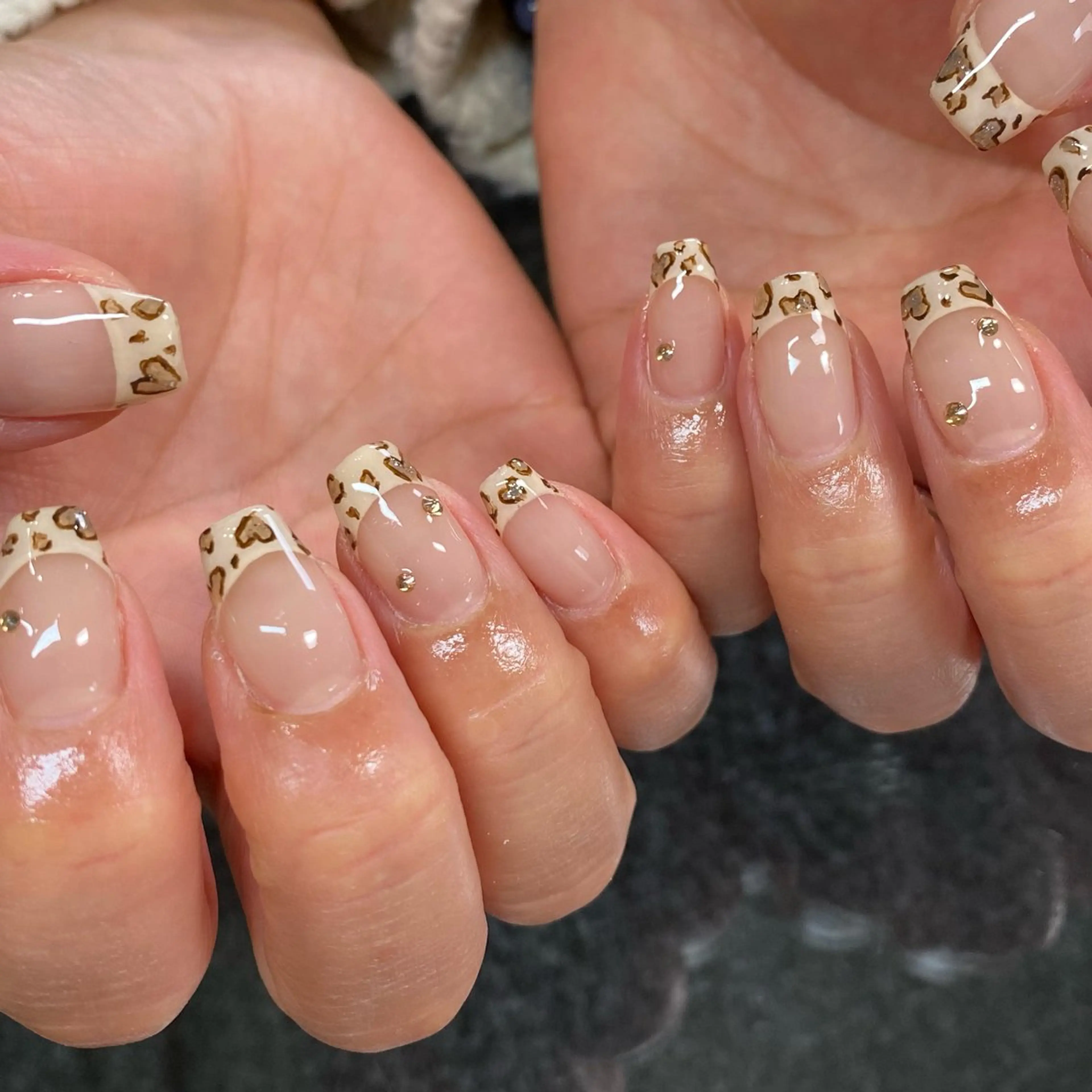 ネイル ハンドネイル デコパーツが得意♪ ネイル/眉毛/エステの眉毛・アイブロウイメージ