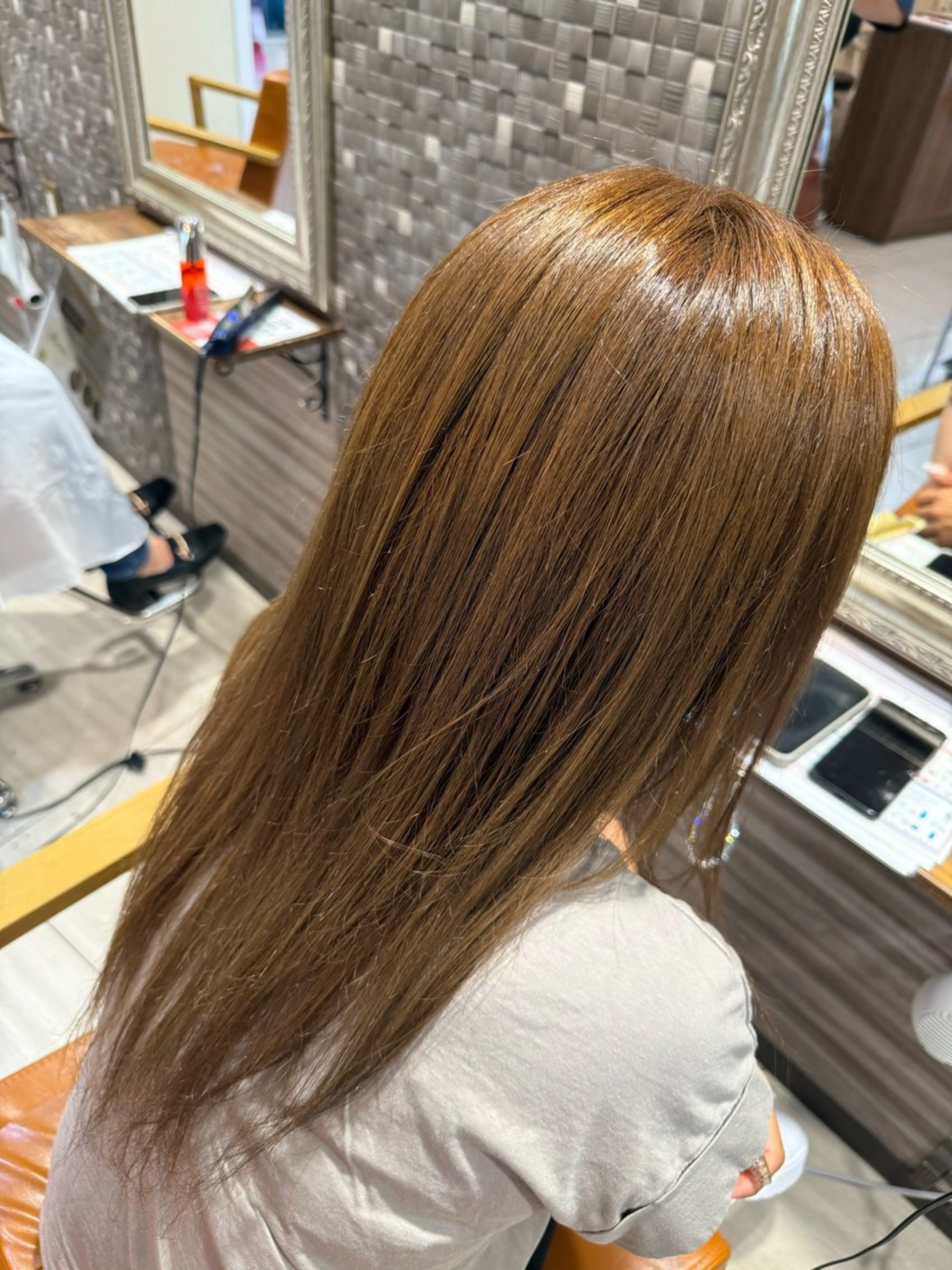 ロング カラー カット ヘアカラー まとまらない髪に🌼 髪質改善｜長島 彩瑛のヘアスタイル