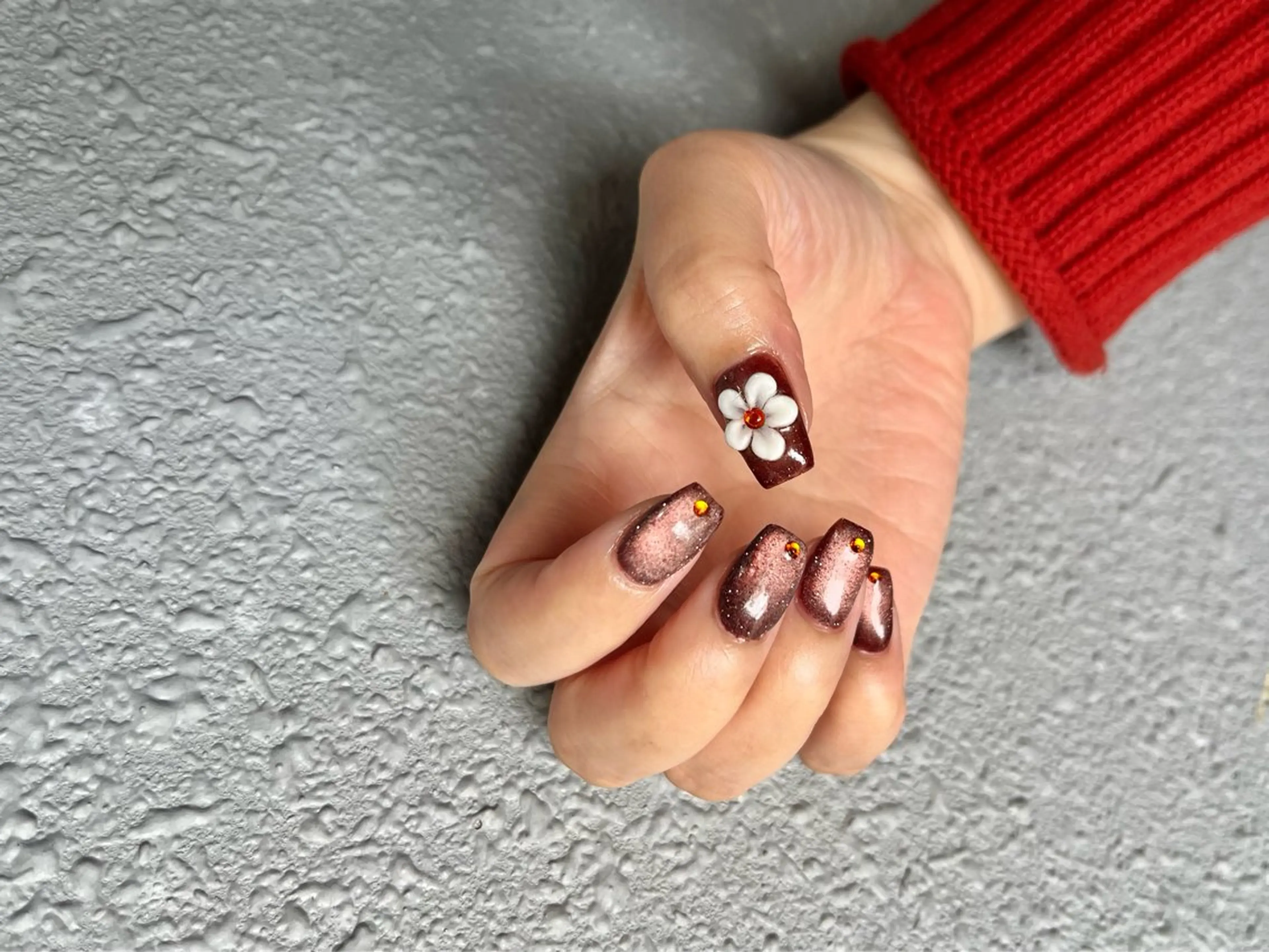 ネイル フラワーネイル マグネットネイル ハンドネイル nailsalon R’のネイルデザイン