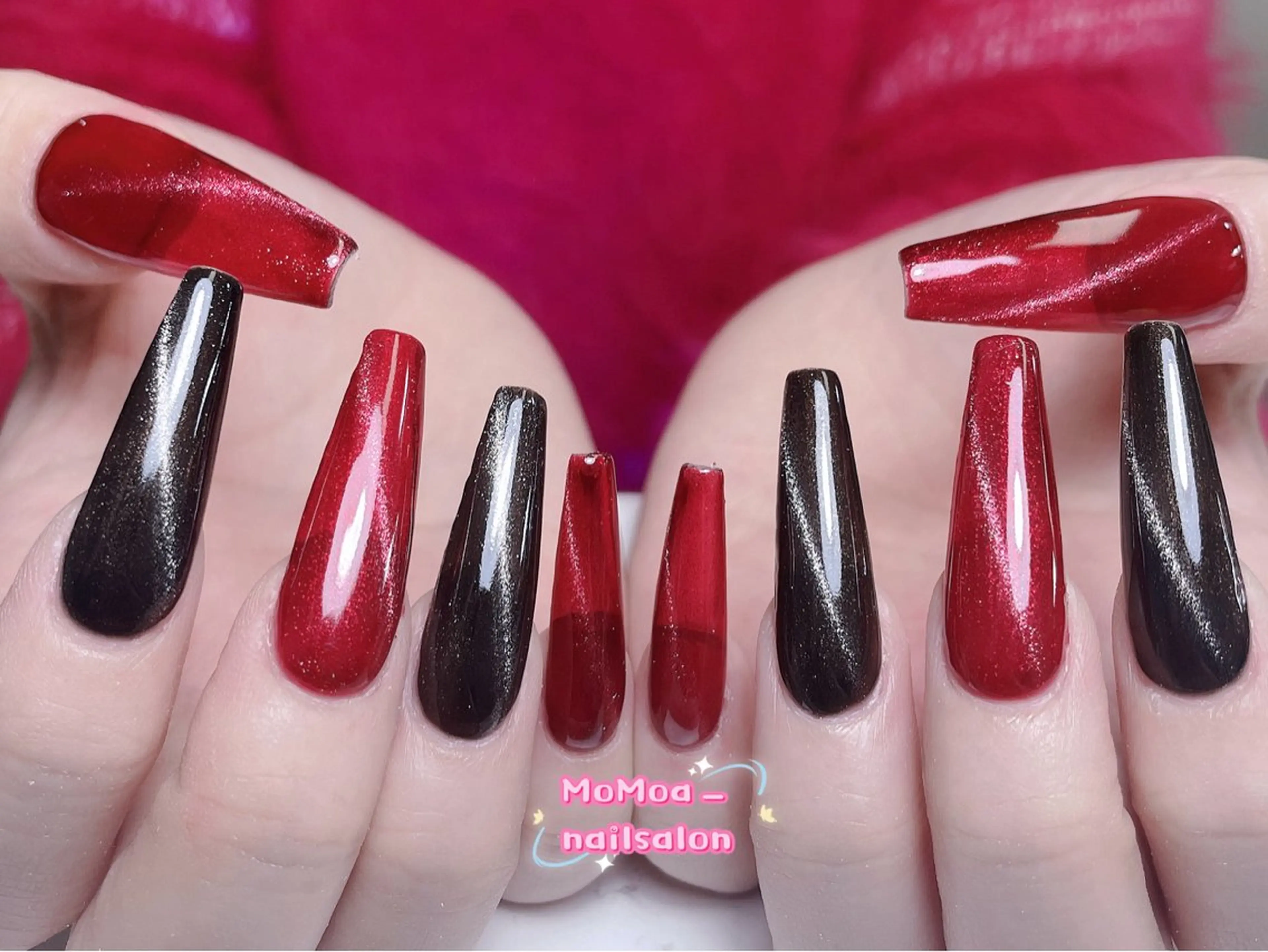 ネイル グラデーション キラキラネイル マグネットネイル スカルプネイル 冬ネイル ハンドネイル kawaiiko サロンのネイルデザイン