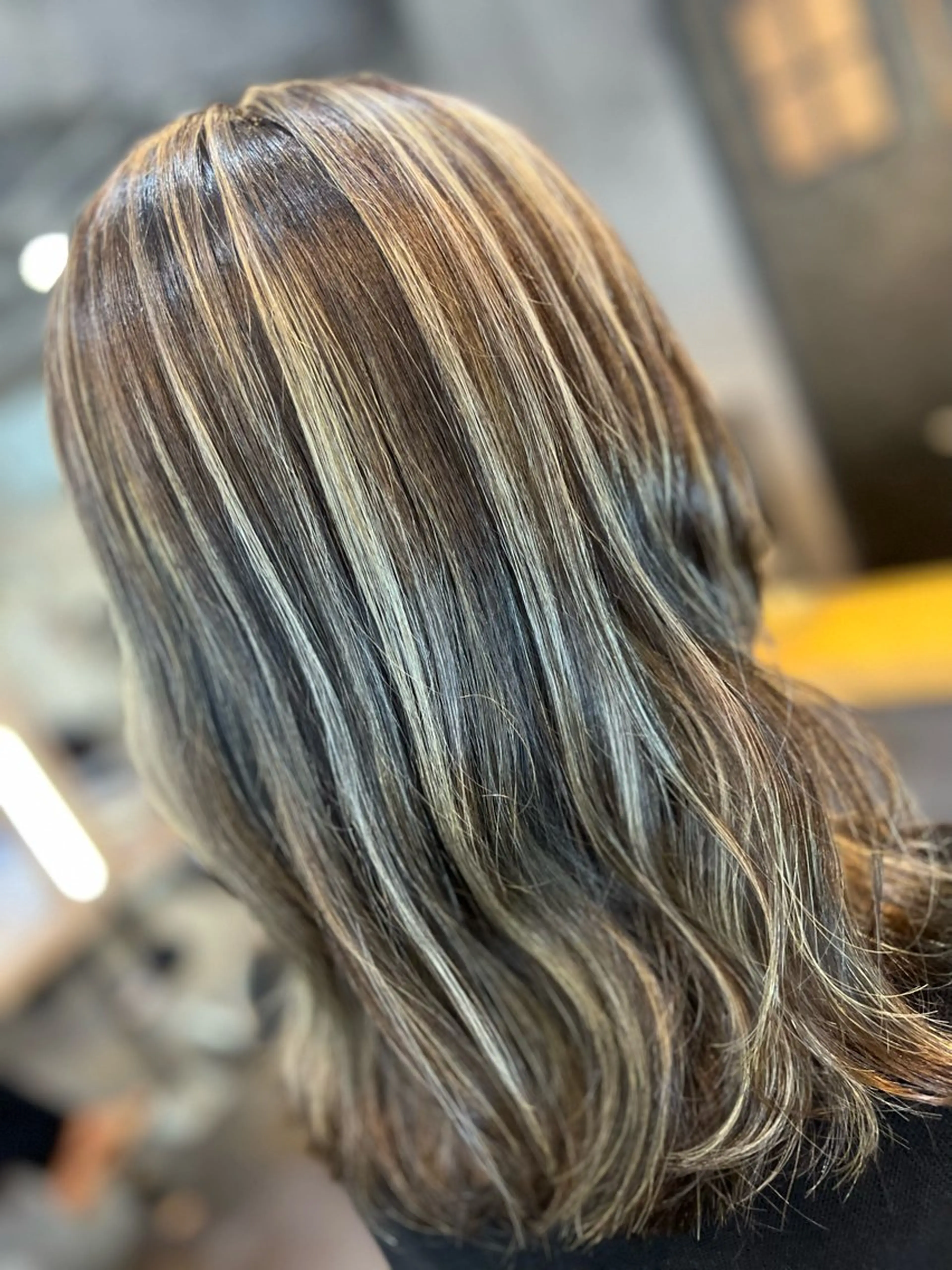 セミロング カラー ヘアアレンジ シールエクステ セミロングパーマ バレイヤージュ ダブルカラー グラデーションカラー ミルクティーハイトー ン💖副店長mikaのヘアスタイル