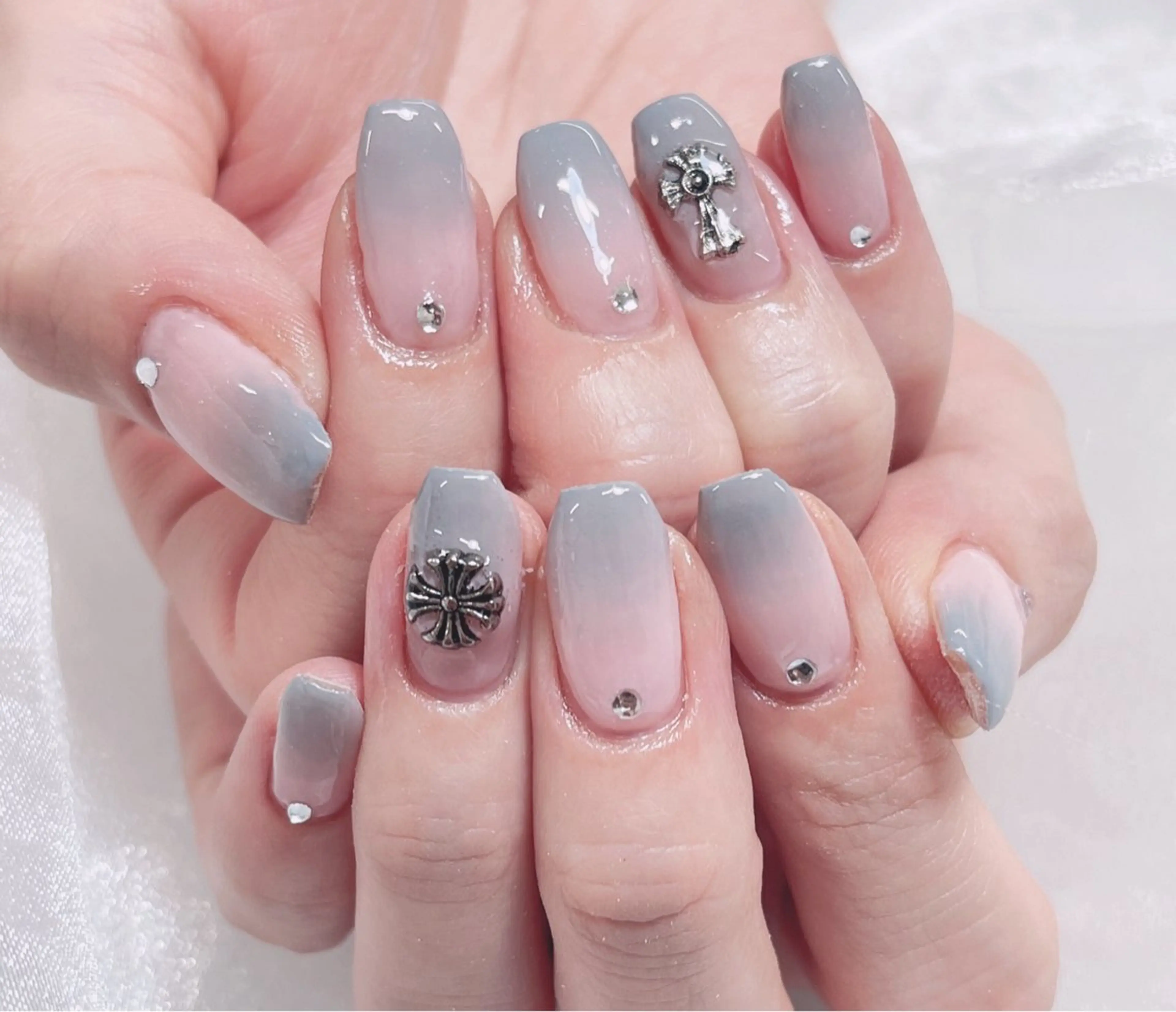ネイル チークネイル フットネイル ジェルネイル ガーリー ハート ハンドネイル candy nail 韓国風ワンホンネイルのネイルデザイン