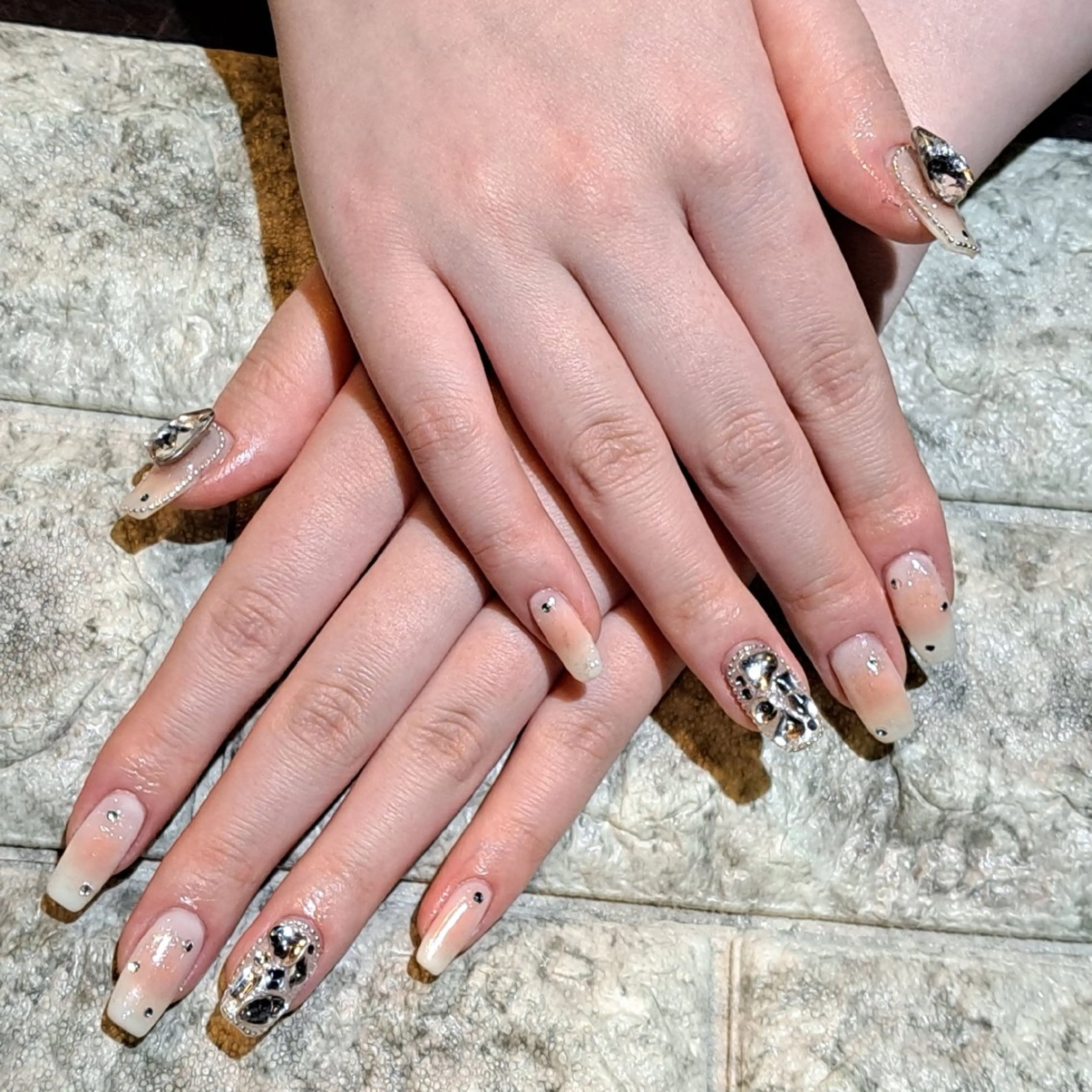 ネイル ハンドネイル RounGe町田店 🧸大谷のネイルデザイン