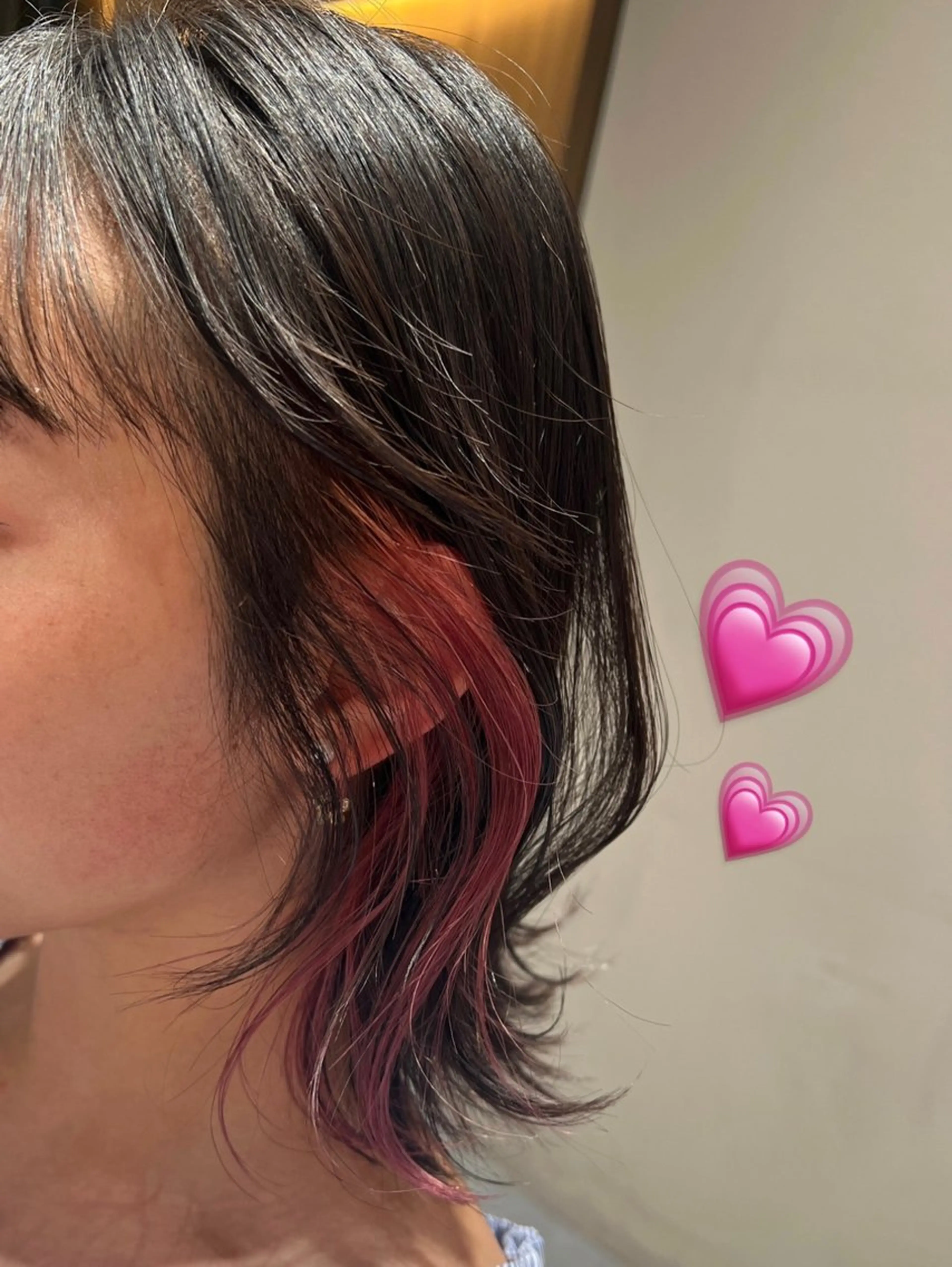 カラー ブリーチ ピンクカラー kako　ショート ボブのヘアスタイル