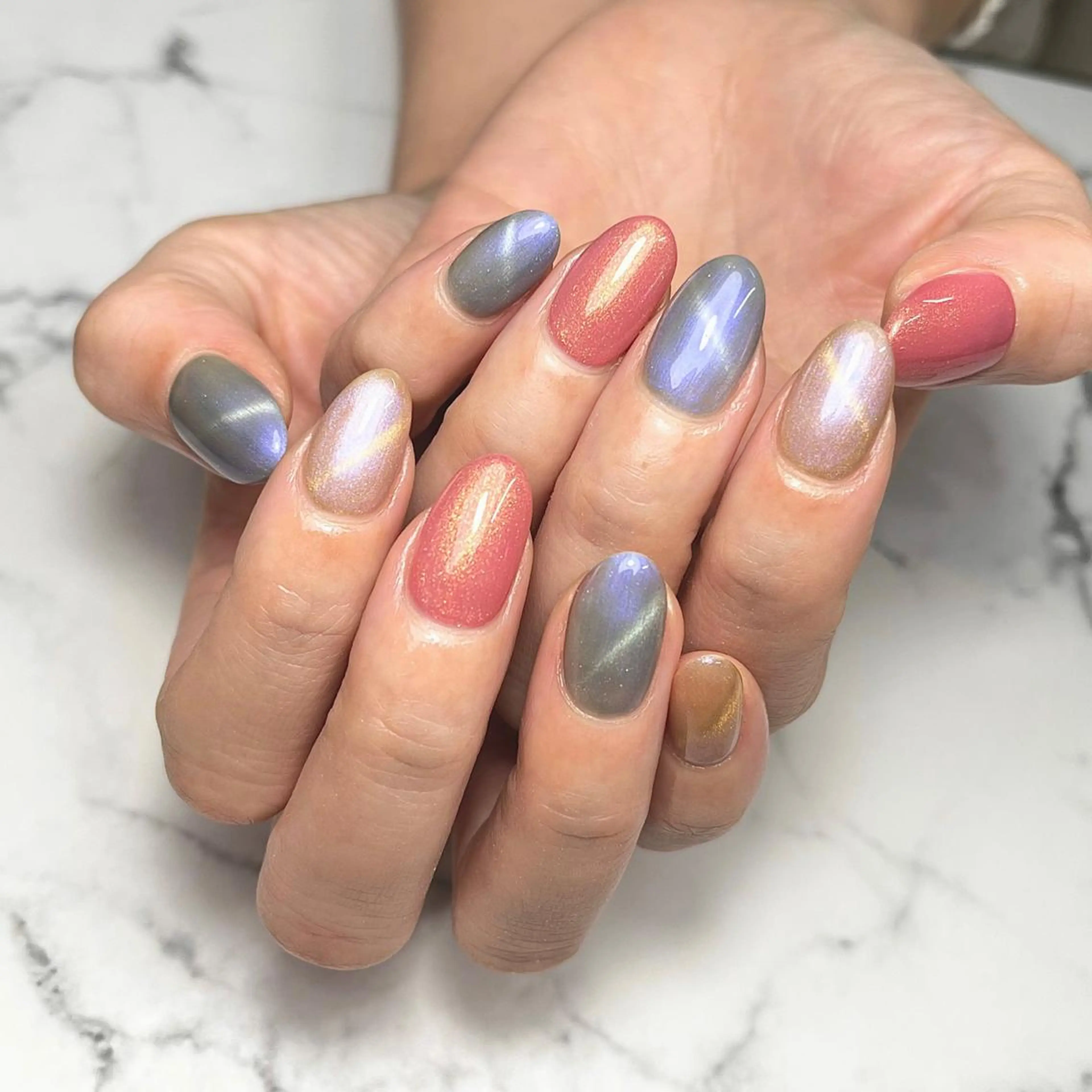 ネイル アートネイル ブルー キラキラネイル 韓国ネイル ラメ(グリッター) ハンドネイル NAIL NOWのネイルデザイン