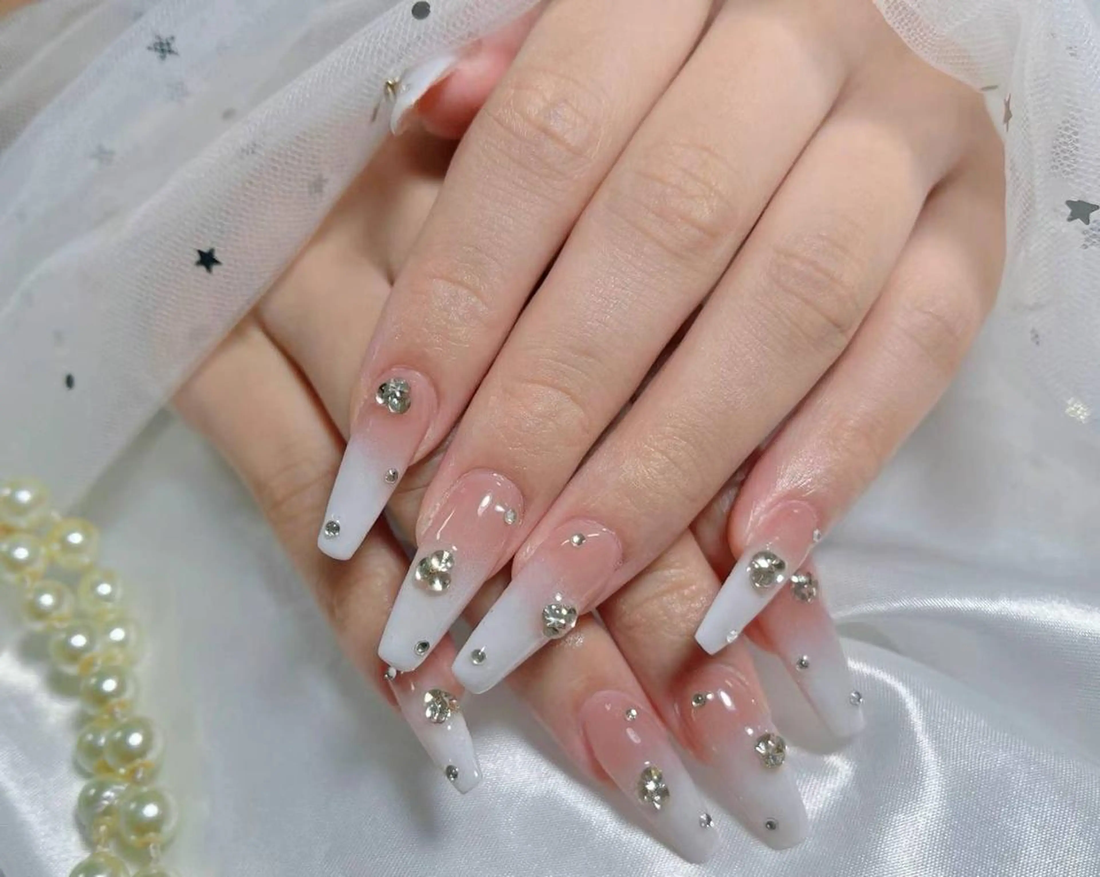 ネイル VIVIAN リサのネイルデザイン