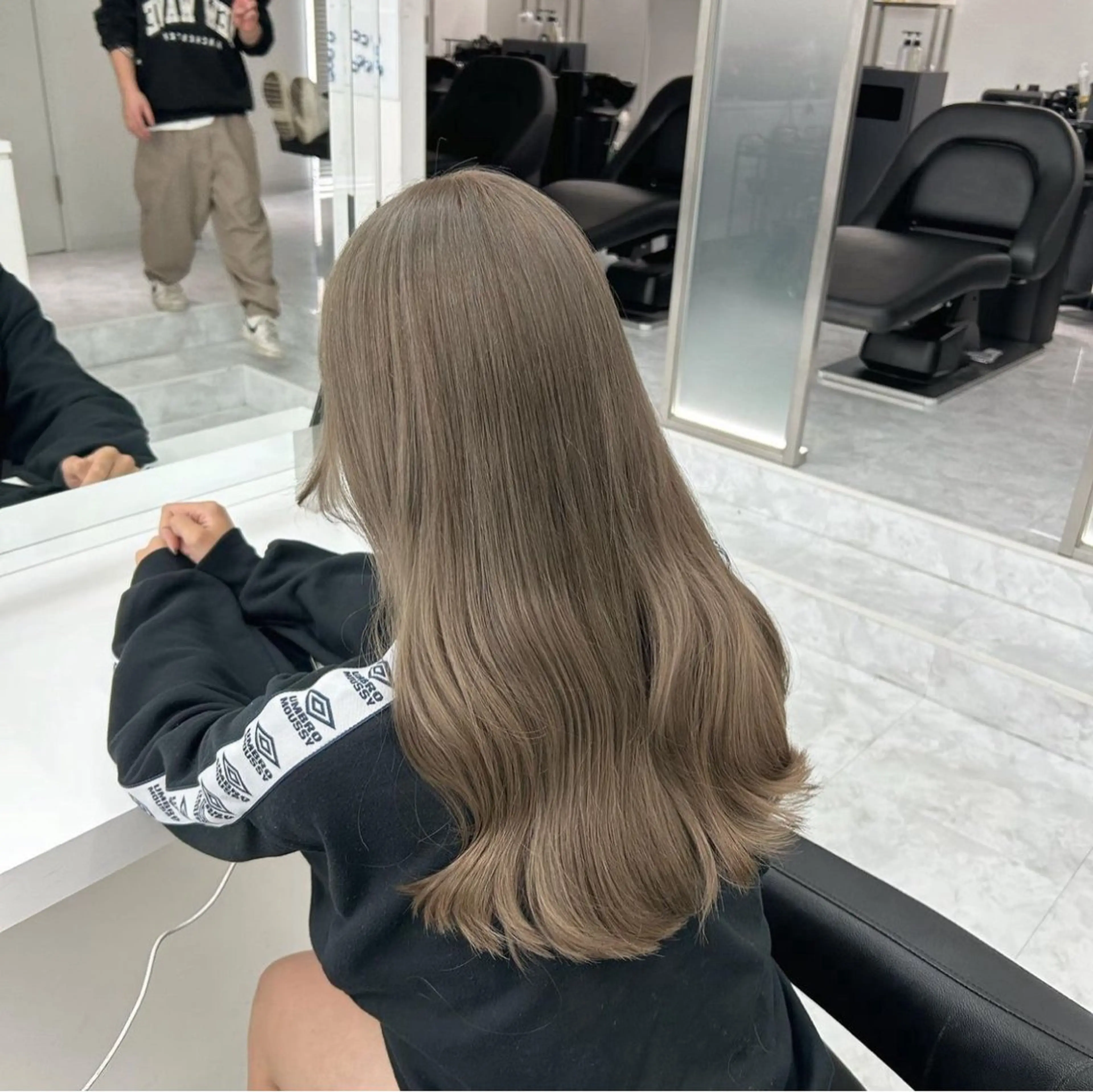 ロング カラー トリートメント ヘッドスパ ヘアセット 🤍透明感トレンド 🤍上品ヘア🤍のヘアスタイル