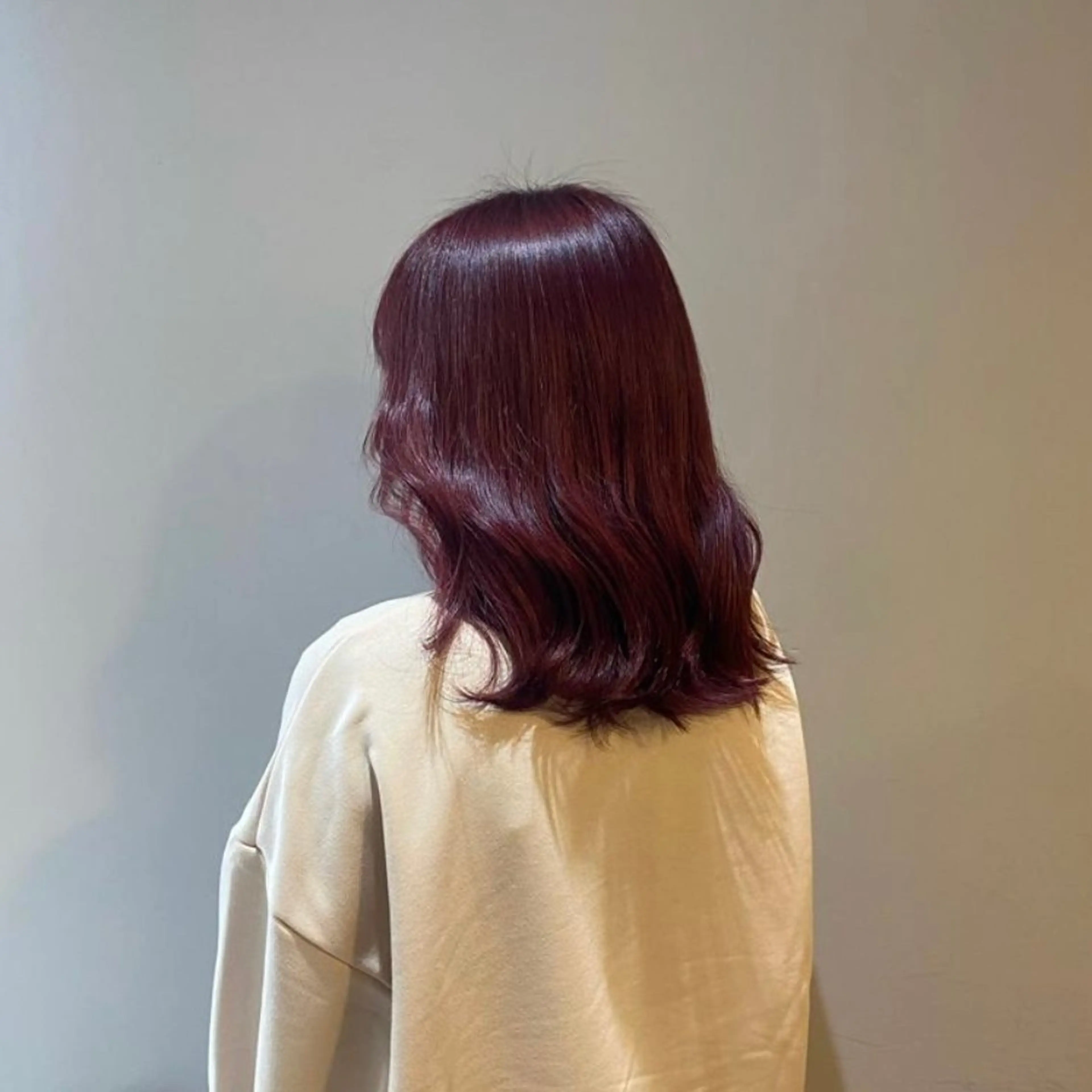 セミロング カラー nui 原田美紅のヘアスタイル