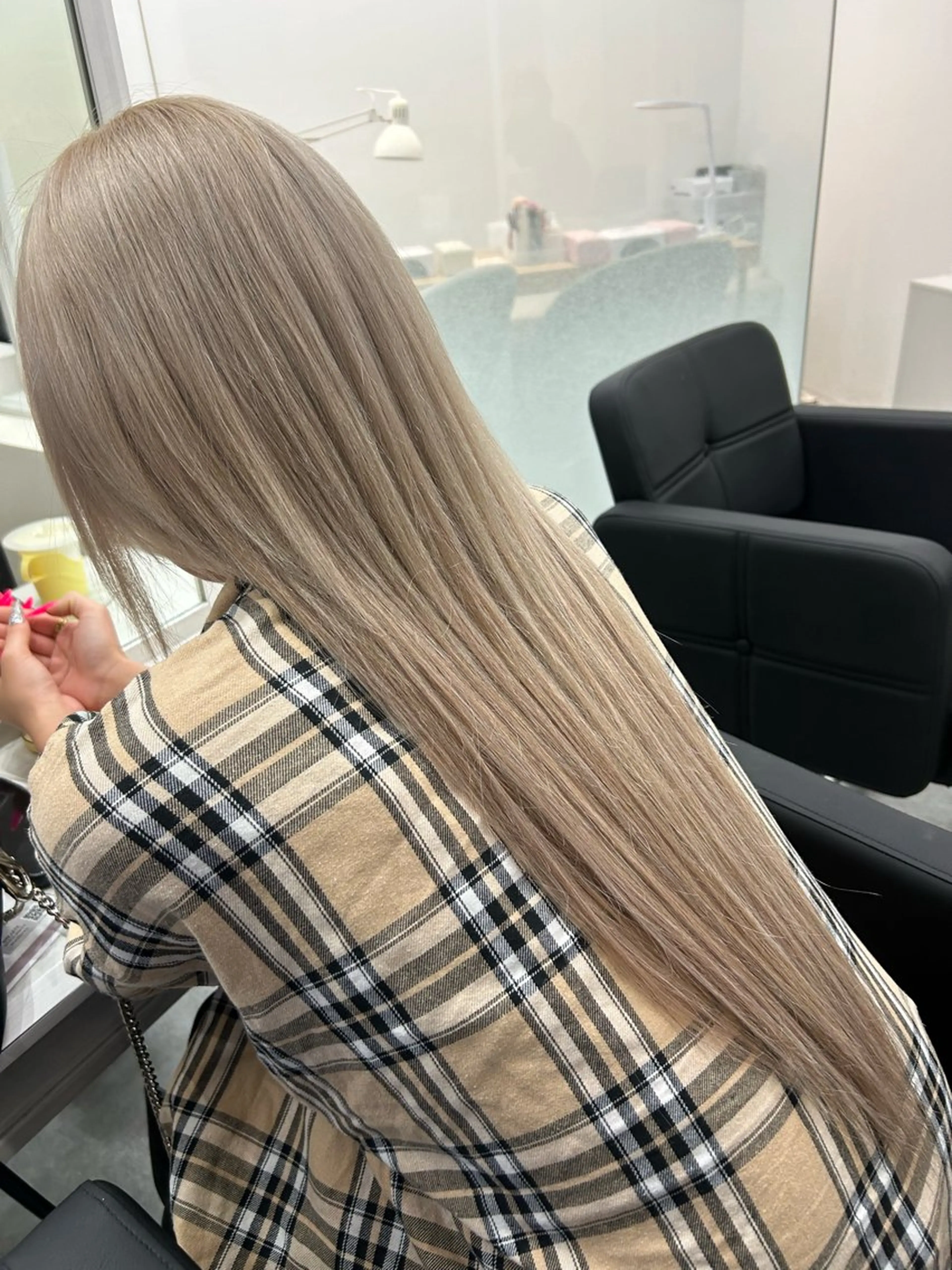 ロング シールエクステ エクステ ハイライト レイヤーカット ロング alpha. カラーエクステ下妻のヘアスタイル