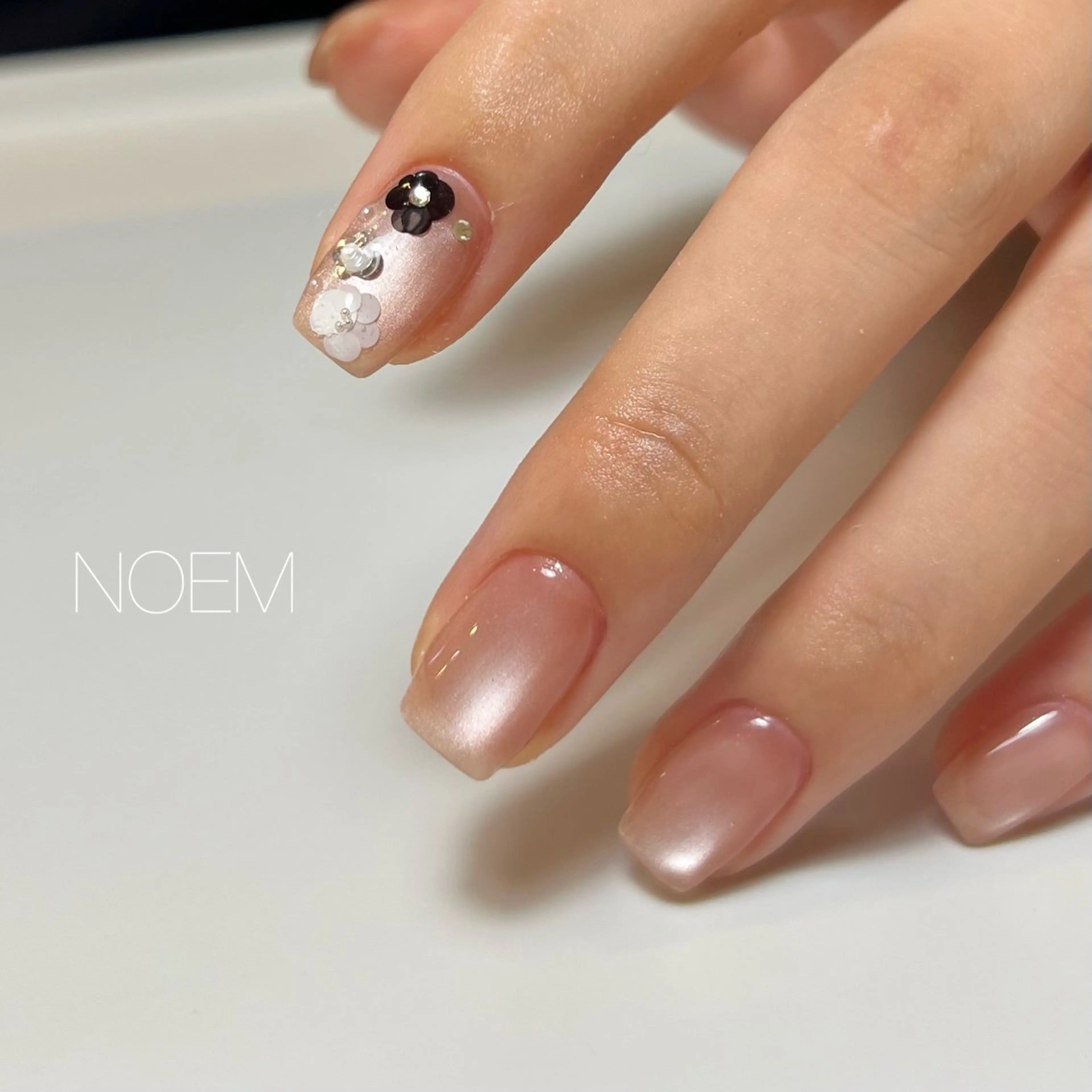 ネイル アートネイル ハンドネイル YUKARI NOEMのネイルデザイン