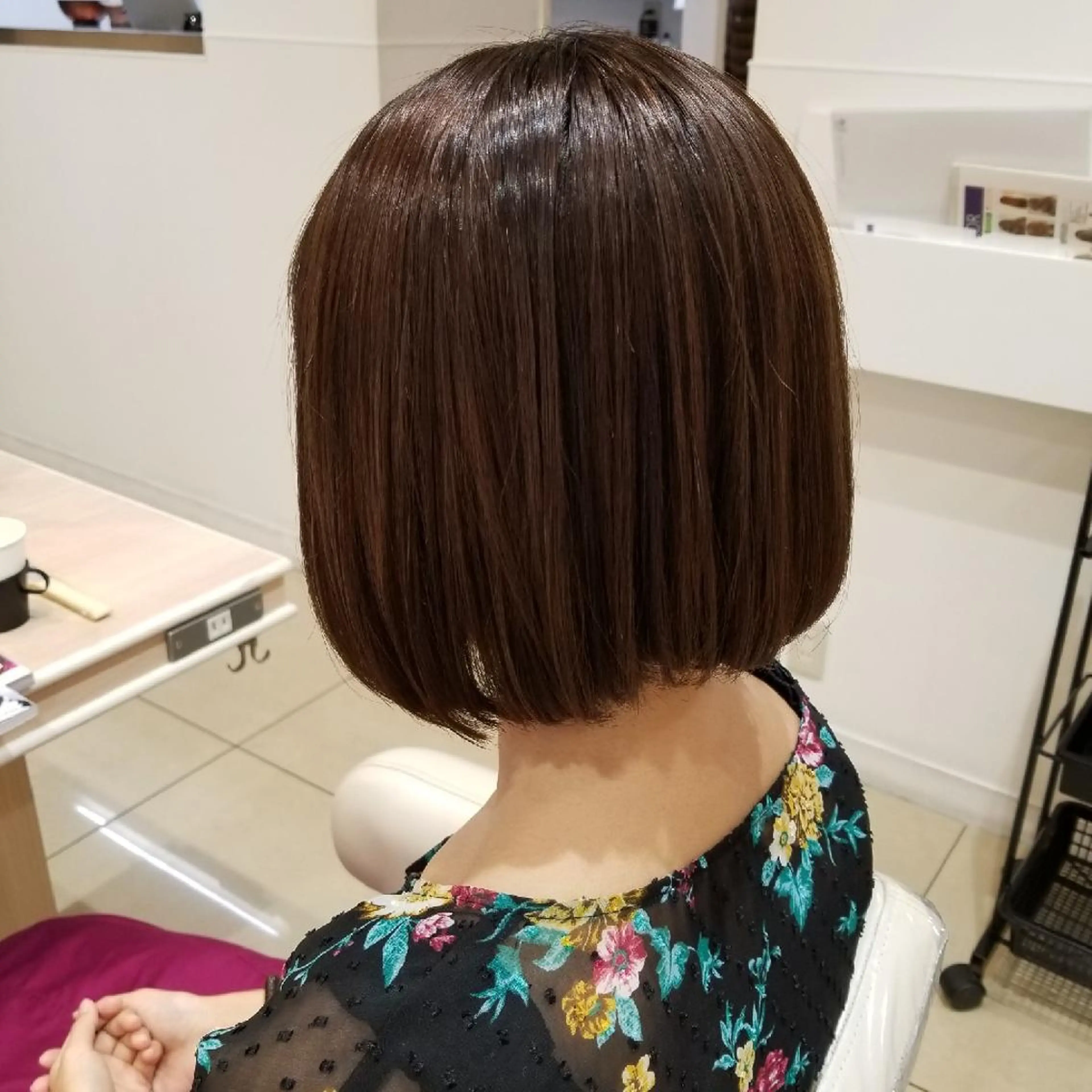 ミディアム カラー 山内 佐江子のヘアスタイル