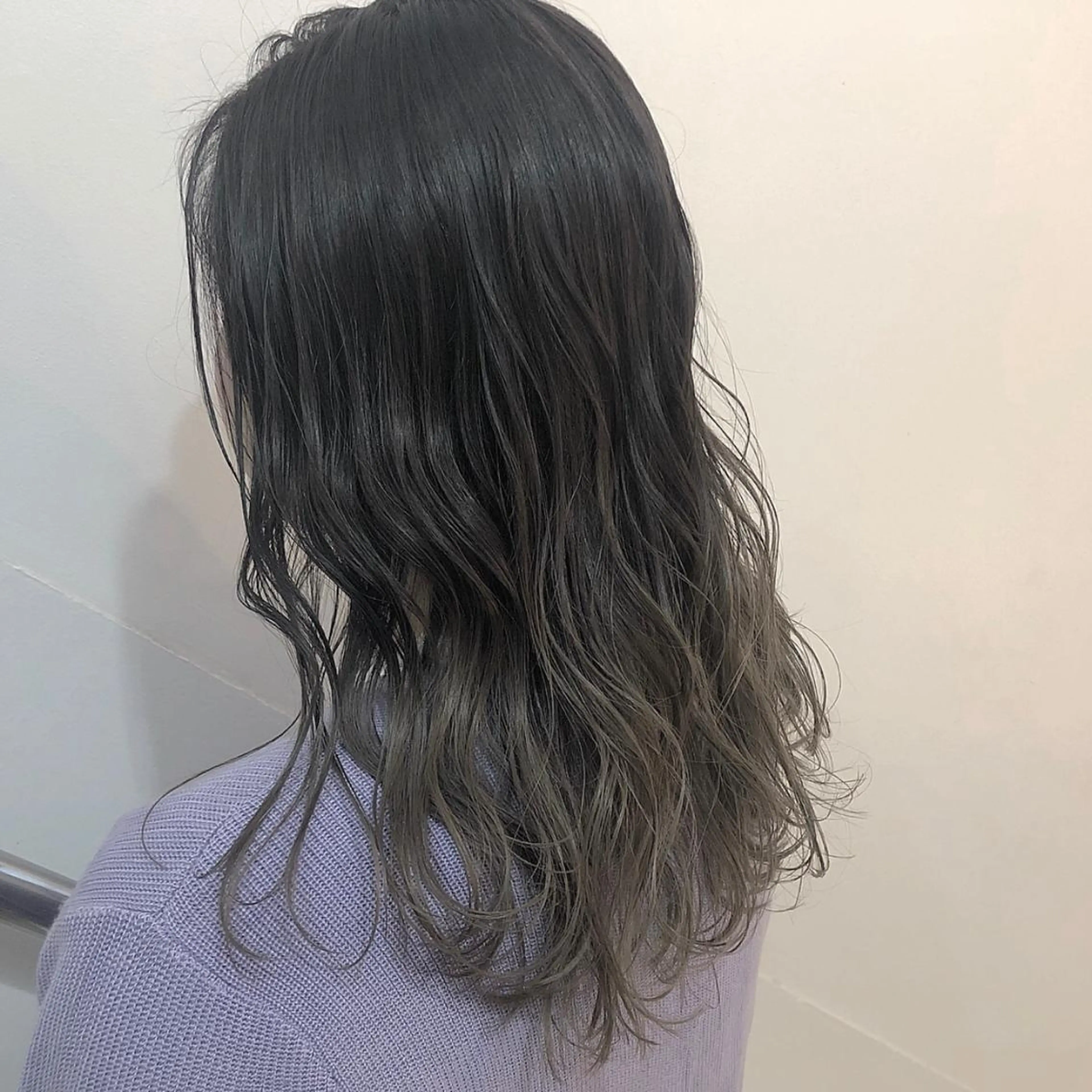 ミディアム CLUTCH天王寺 西藤遥河のヘアスタイル