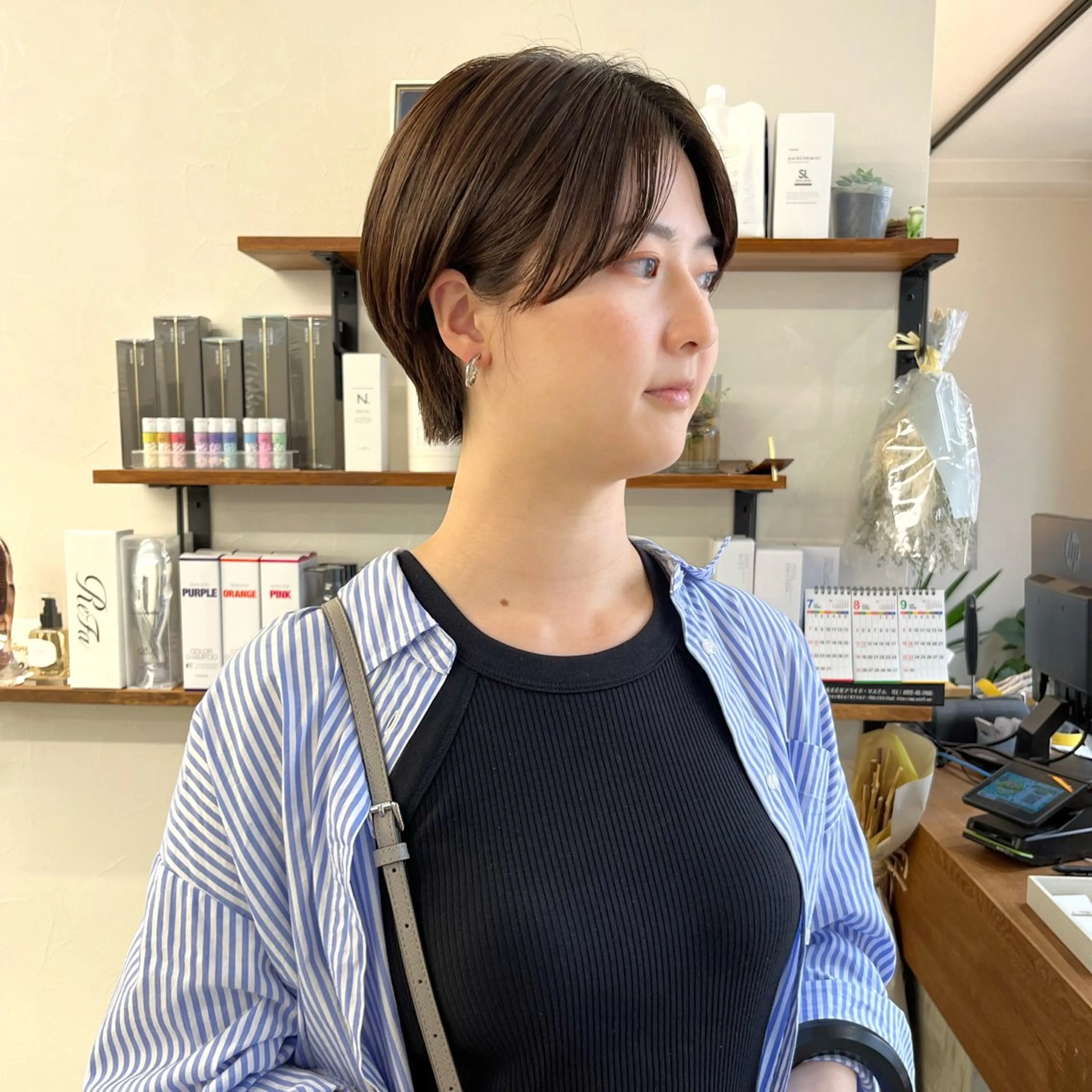 ショート ハンサムショート ボブ レイヤーカット 似合わせカット ショートヘア 朝がちょっと楽しくな るshort・bobのヘアスタイル