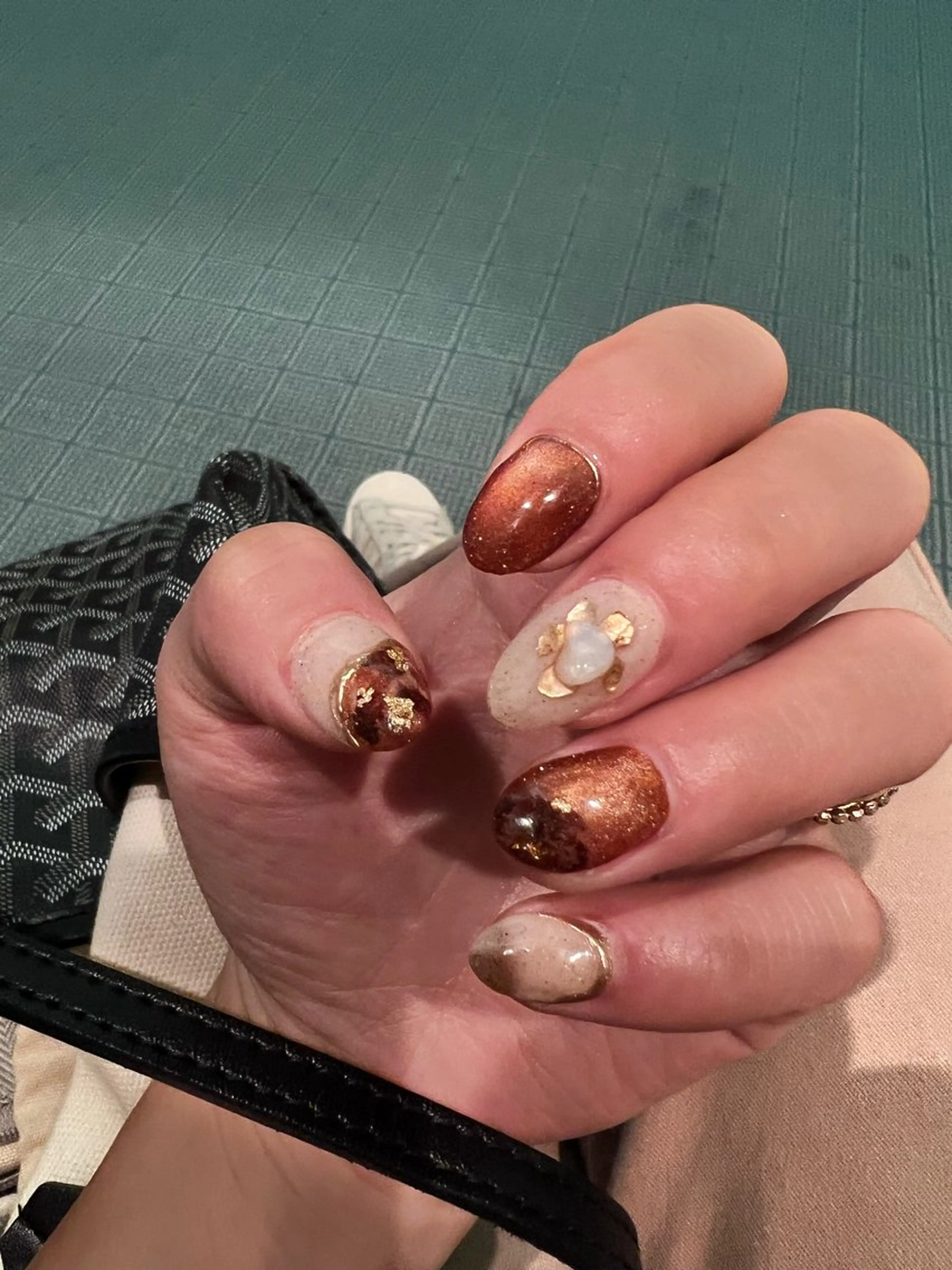 ネイル 金 柚嬉のネイルデザイン