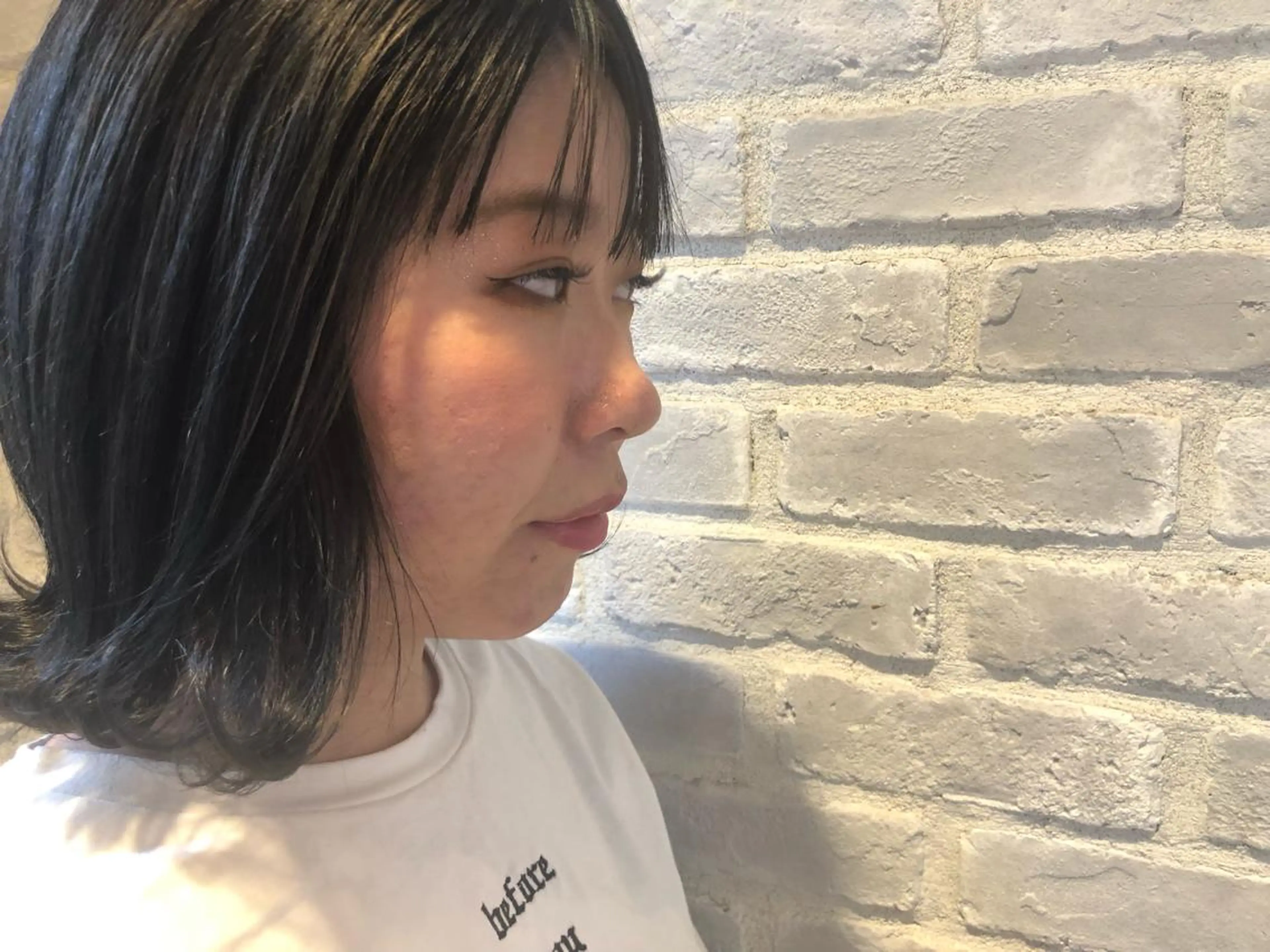 ミディアム カラー 藤井 菜緒のヘアスタイル