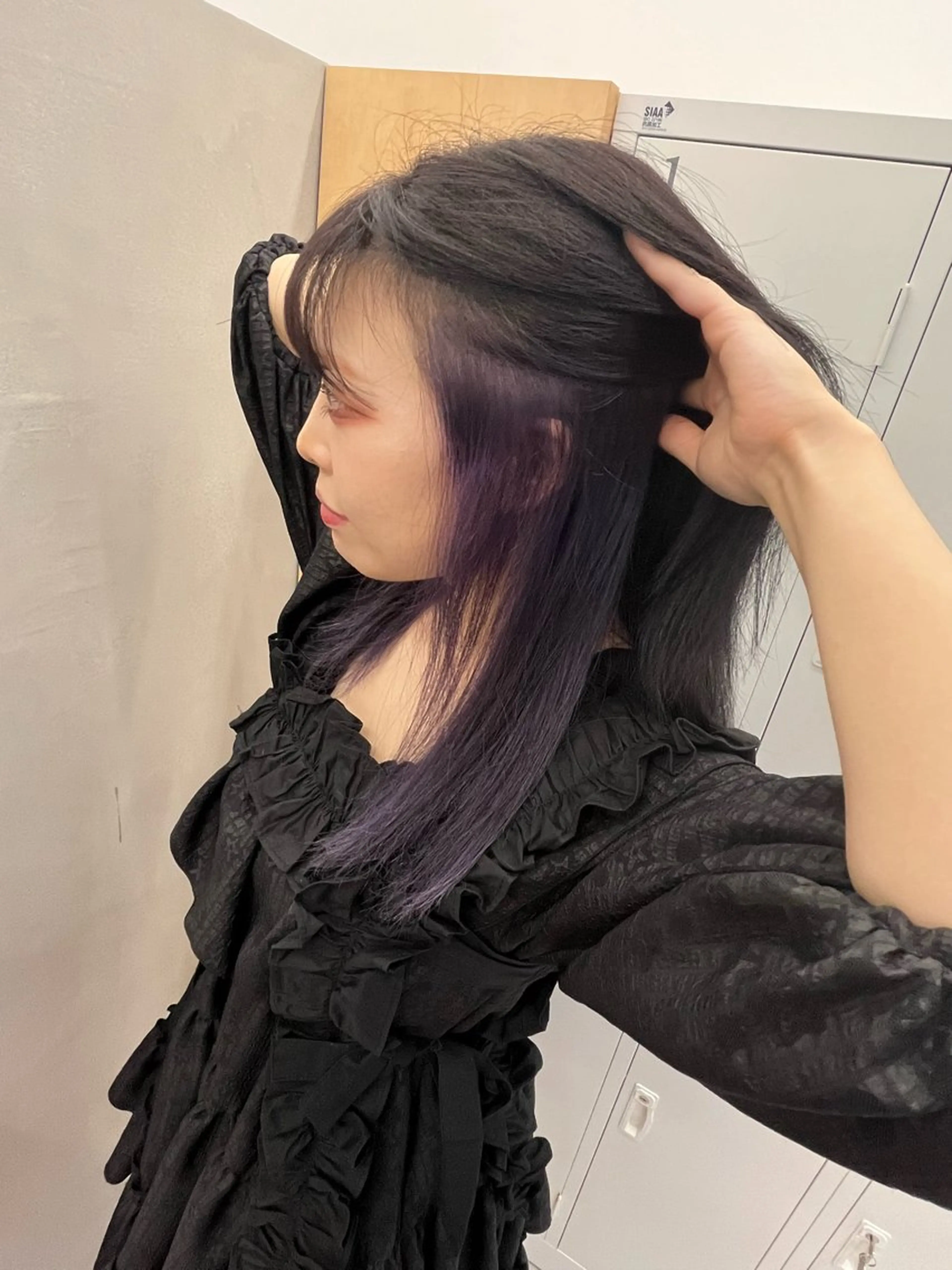 セミロング カラー カット ヘアカラー トリートメント ヘアセット 🎀透明感ブリーチ カラー🎀ミズキのヘアスタイル