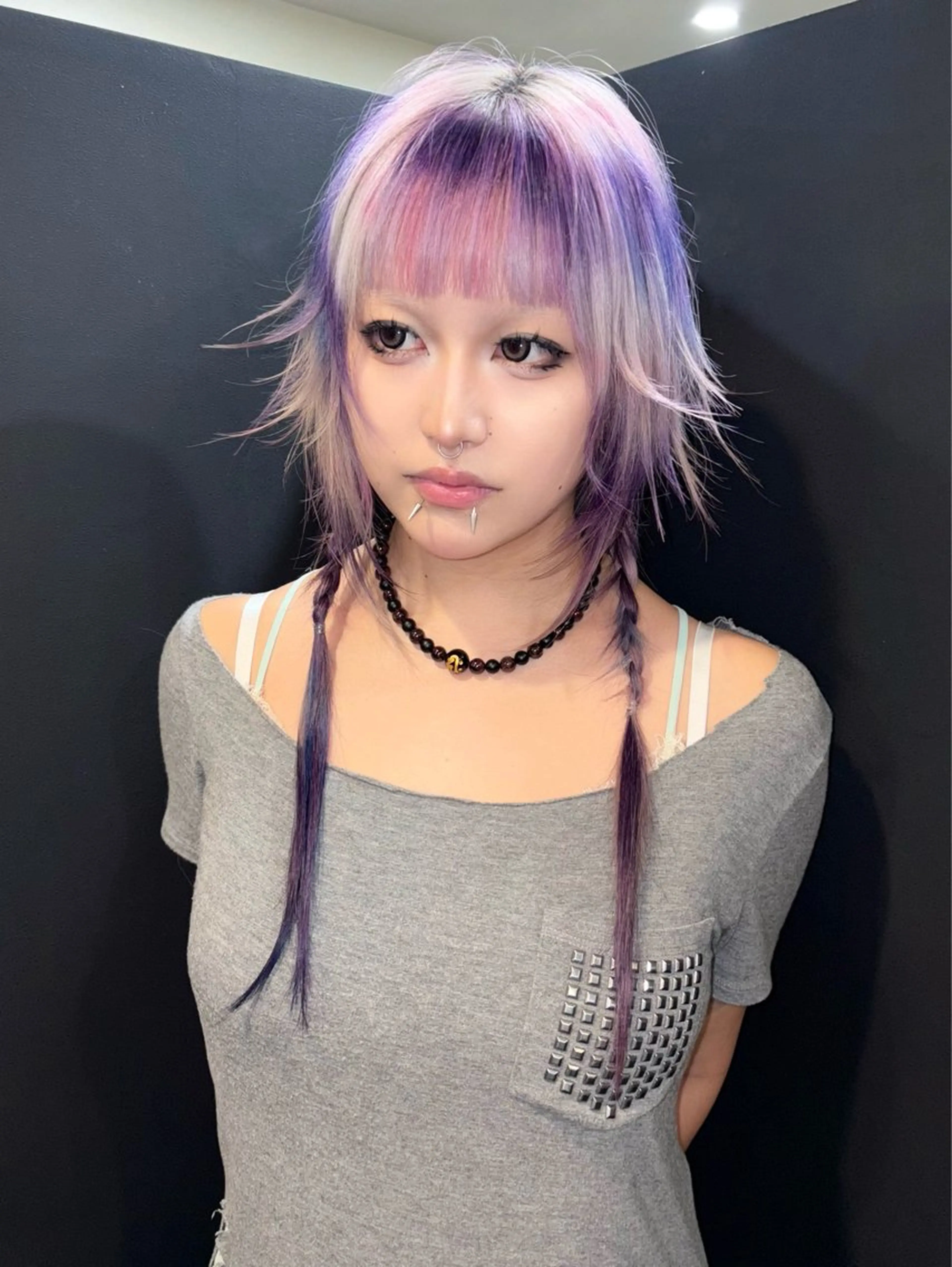 セミロング ヘアカラー 夏季 デザインカラー /ブリーチカラーのヘアスタイル